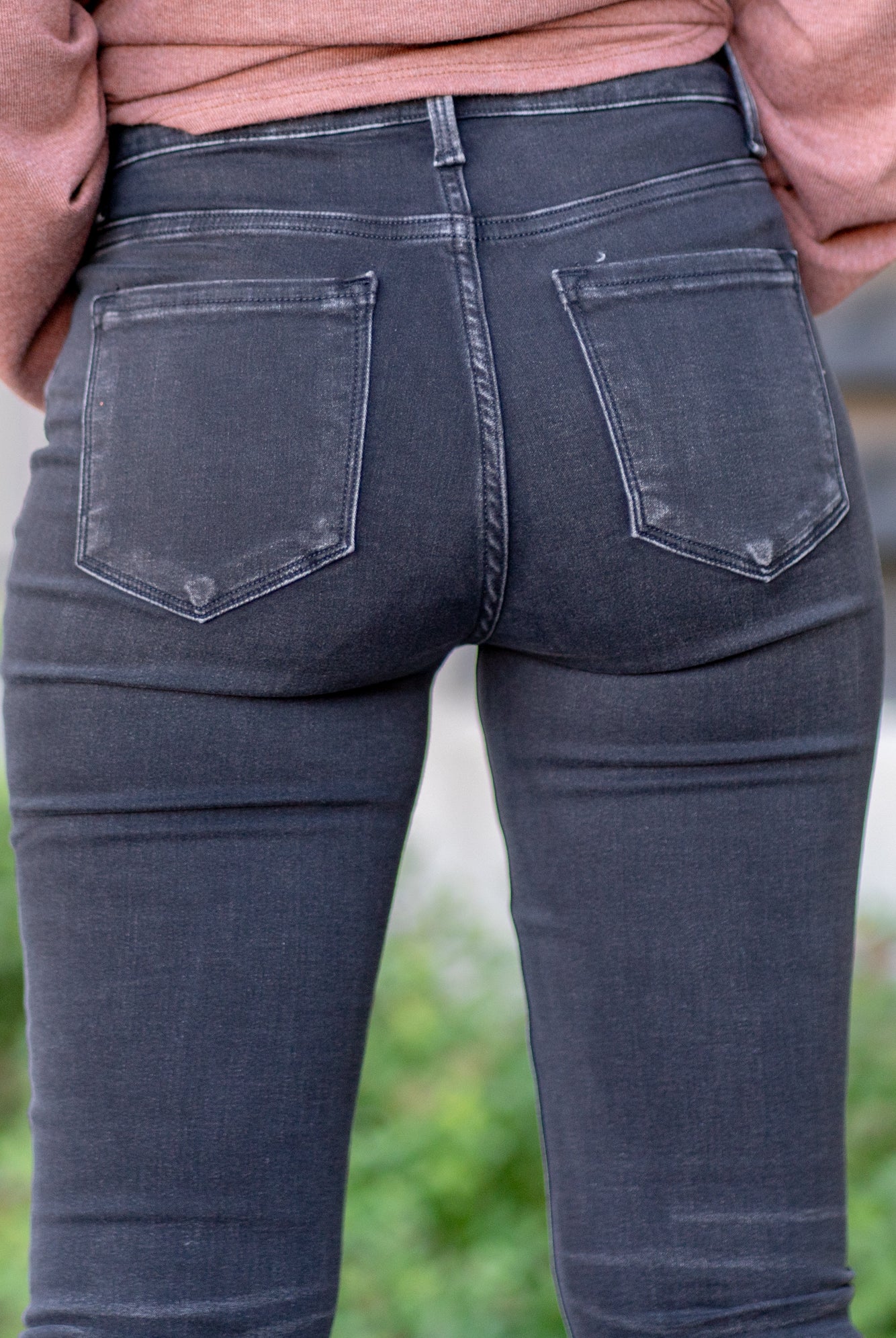 Flying Monkey Jeans These skinny jeans are all about comfort and style. Crafted from comfort stretch denim with super-soft fabric, they offer a snug yet cozy fit. The high-rise waist adds a trendy touch, and their ankle-length cut provides a modern look. These jeans are your perfect choice for effortless fashion and comfort. Color: Black Cut: Skinny, 28" Inseam Rise: High Rise, 10" Front Rise Cotton Blend Machine Wash Separately In Cold Water Stitching: Classic Fly: Zipper Style #: F4474