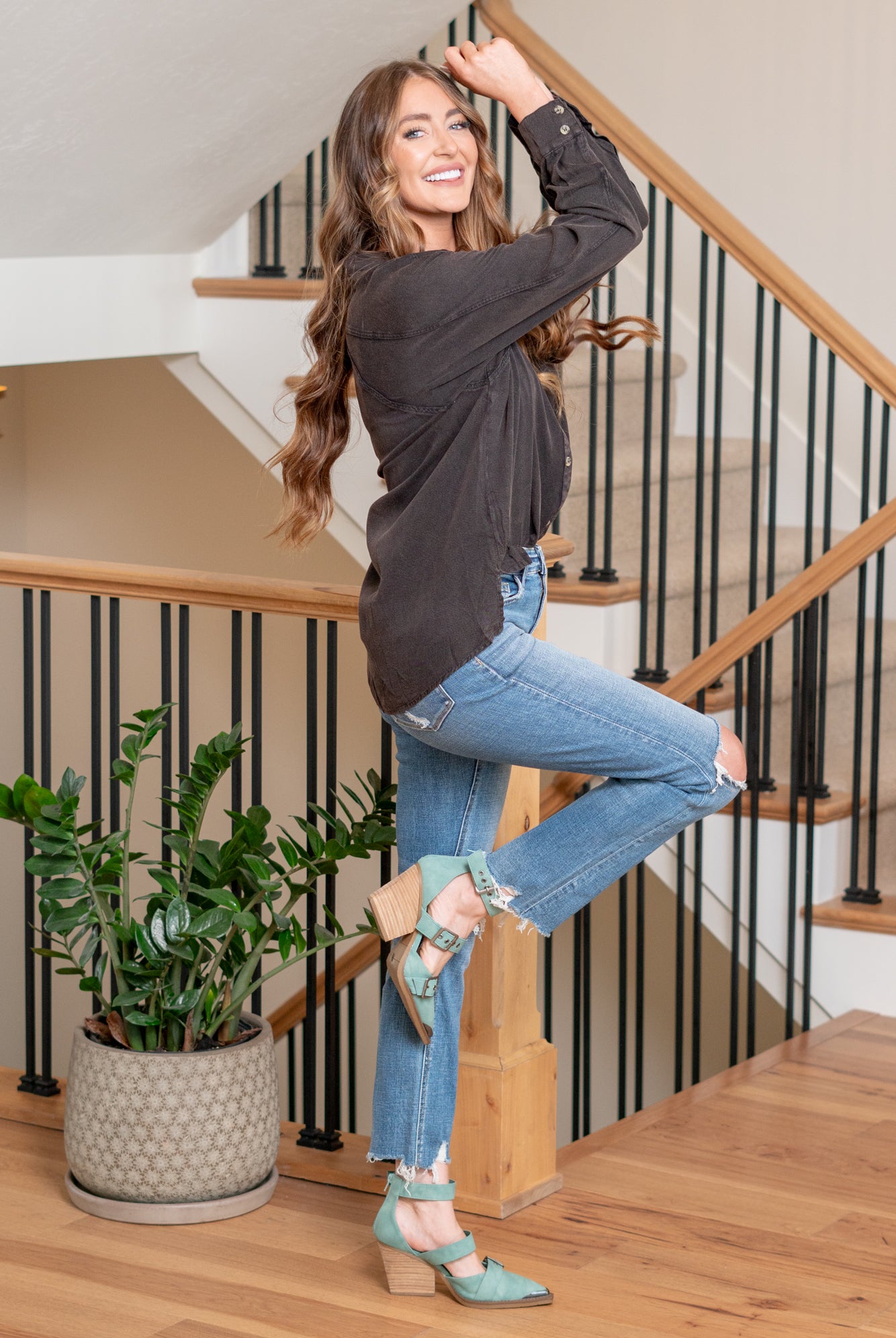 Flying Monkey Elevate your denim game with our High Rise Distressed Hem Ankle Slim Straight Jeans. Crafted from comfortable stretch denim, these jeans feature a high-rise waist for a flattering fit. Perfect for both casual and dressed-up looks, these jeans are a must-have for any fashion-forward wardrobe.