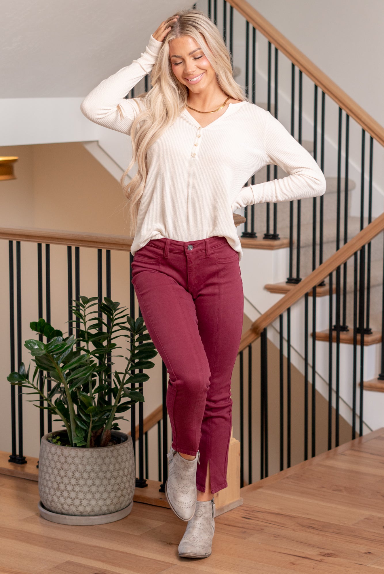 Belinda Mid Rise Skinny Straight Leg Jeans comes in three beautiful color tones. Made with stretchy denim fabric that hugs your body in the right places. This jean sits right at the waist for an easy fit that's both comfortable and chic. Features a front center slit, for an edgier look and feel. Color: Burgundy Cut: Skinny Straight, 27" Inseam* Rise: Mid-Rise, 9.5" Front Rise* Material: 94.8% Cotton, 4% t-400, 1.2% Spandex Stitching: Classic Fly: Zipper Style #: KC7453BU
