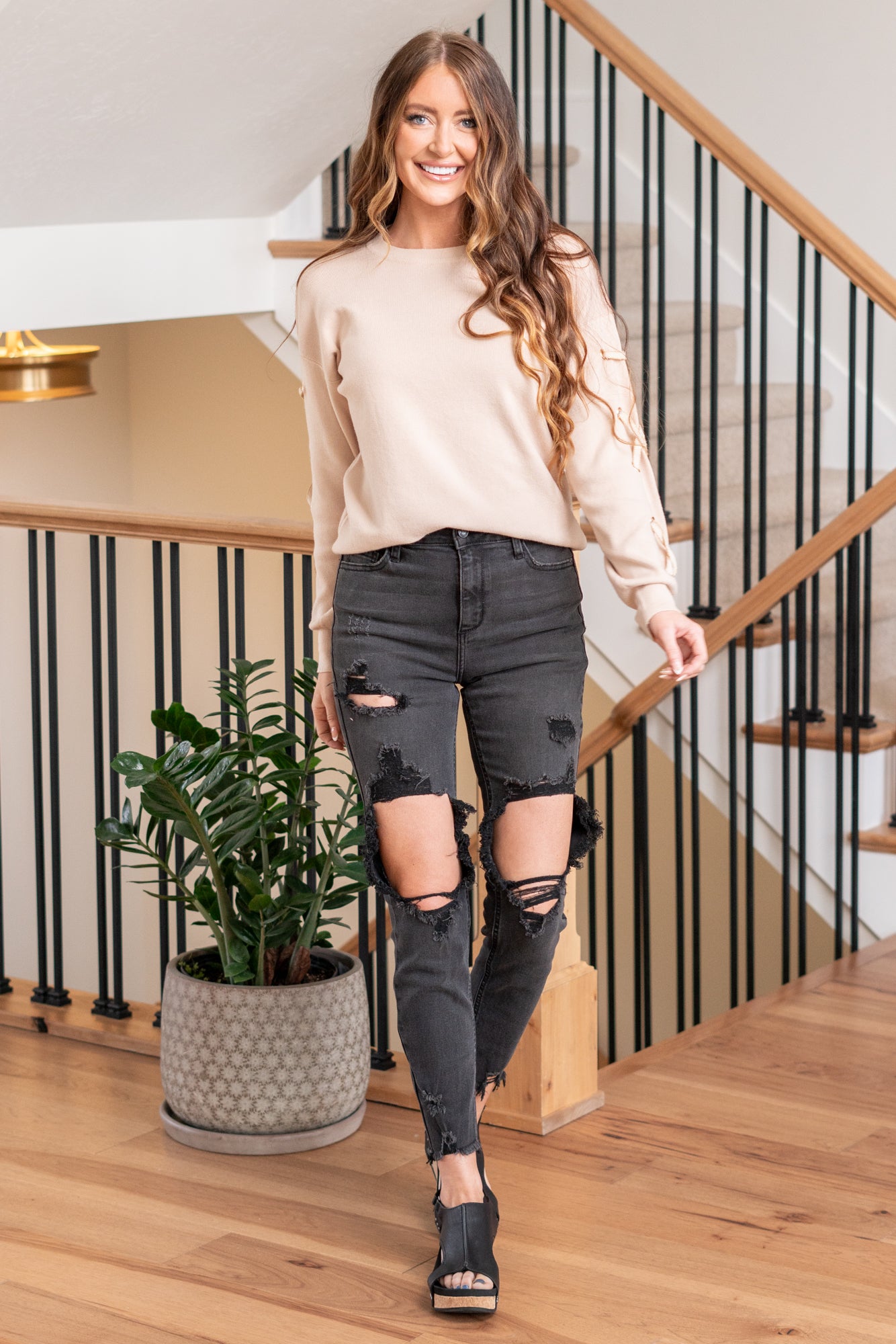 Cello Jeans These Mom Skinny Jeans offer a fit that’s as flattering as it is comfortable. Inspired by the 90s, this jet black wash style with big cutouts along with frayed hem detail gives your look an authentic, vintage vibe. Cut: Skinny, 27" Inseam* Rise:-Rise, 11" Front Rise* Color: Black 60% Cotton 34% Polyester 4% Rayon 2% Spandex Fly: Zipper Style #: WV77209M-BLK1