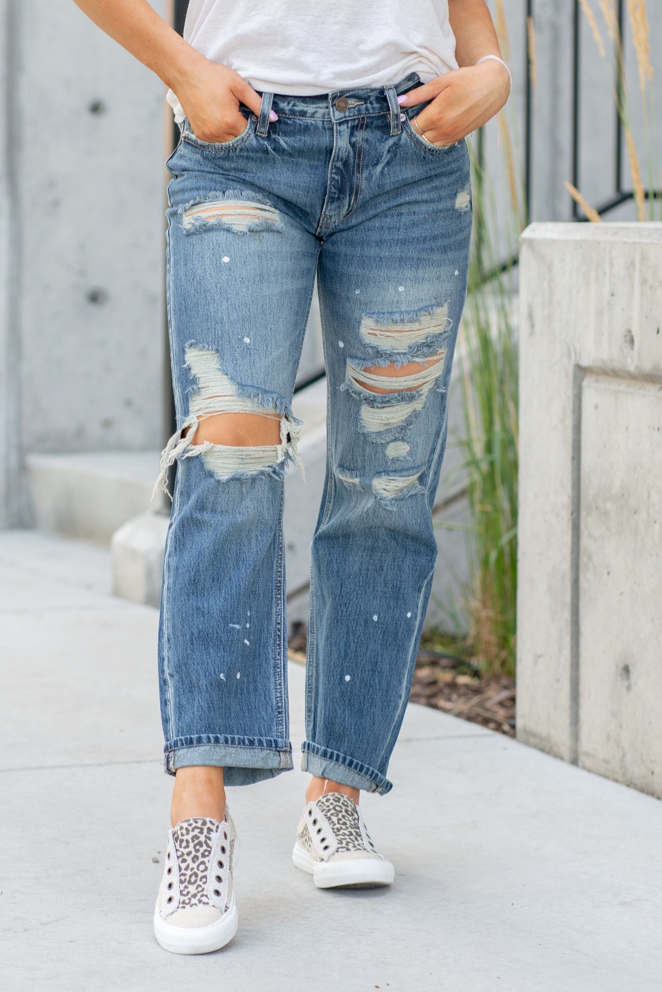 KanCan Jeans These mid-rise boyfriend jeans hit at exactly the right spot on your waist and with some spandex, these will stretch as you wear and get super comfy! Color: Dark Blue Wash Cut: Cuffed Boyfriend, 26" Inseam* Rise: Mid-Rise, 9.25" Front Rise* 99% COTTON, 1% SPANDEX Stitching: Classic Fly: Zipper Style #: KC8687D Contact us for any additional measurements or sizing.