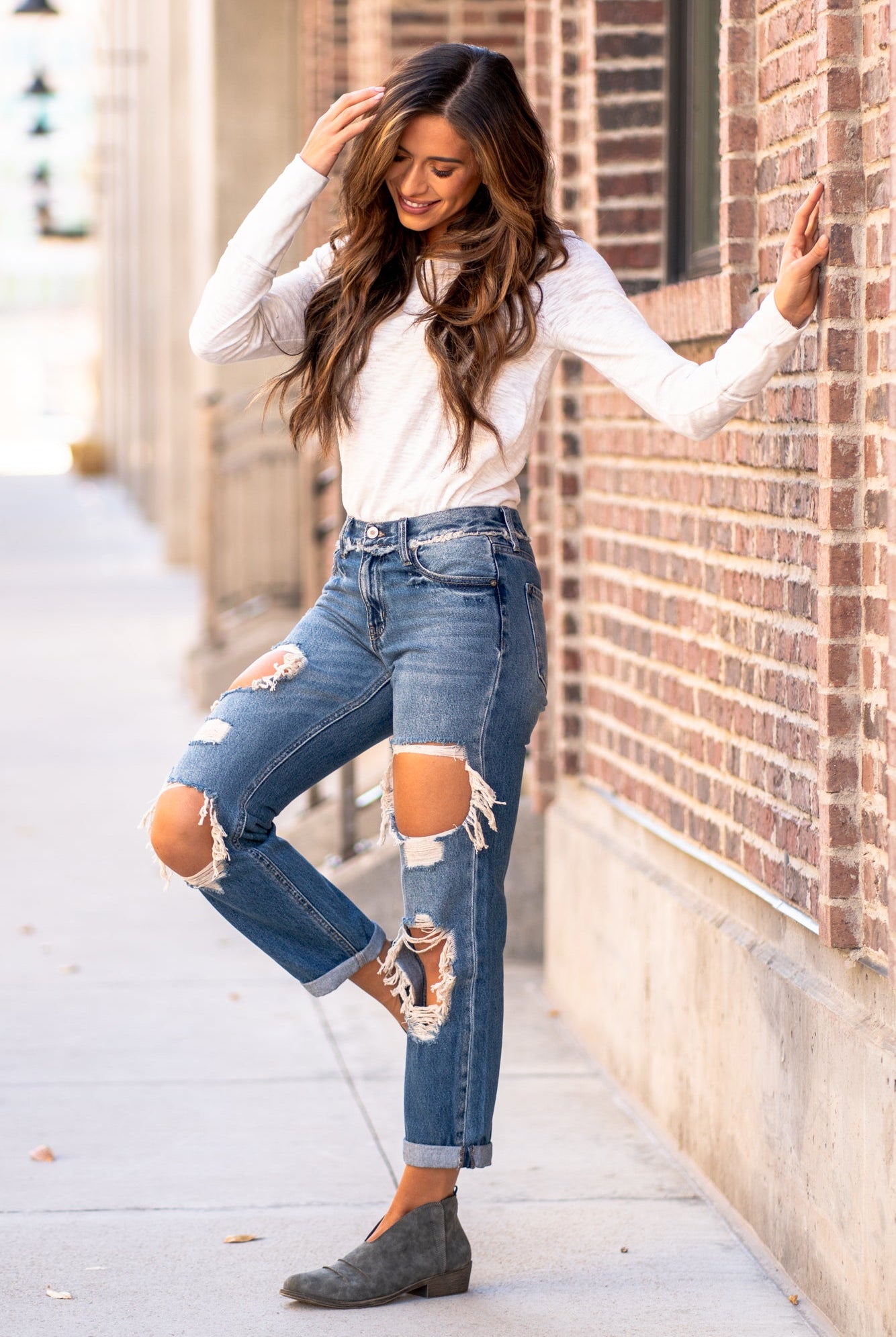 KanCan Jeans These mid-rise boyfriend jeans hit at exactly the right spot on your waist. With 100% cotton and no stretch, these will mold to your body as you wear KanCan Stretch Level: Comfort Stretch Color: Medium Blue Wash Cut: Boyfriend, 27" Inseam Rise: Mid-Rise, 9" Front Rise 100% Cotton Stitching: Classic Fly: Zipper Style #: KC70010M Contact us for any additional measurements or sizing.