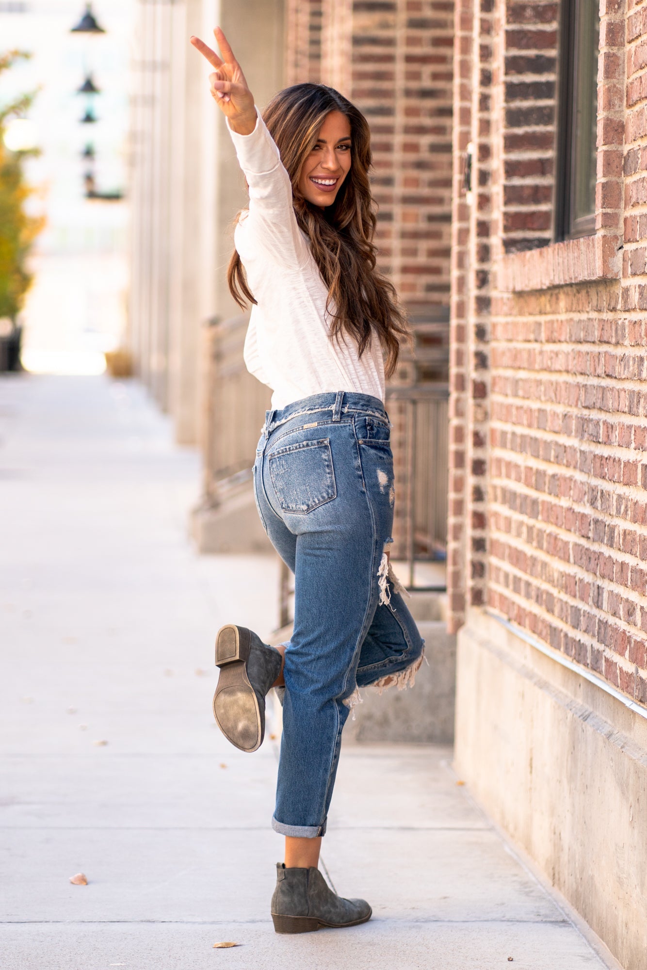 KanCan Jeans These mid-rise boyfriend jeans hit at exactly the right spot on your waist. With 100% cotton and no stretch, these will mold to your body as you wear KanCan Stretch Level: Comfort Stretch Color: Medium Blue Wash Cut: Boyfriend, 27" Inseam Rise: Mid-Rise, 9" Front Rise 100% Cotton Stitching: Classic Fly: Zipper Style #: KC70010M Contact us for any additional measurements or sizing.