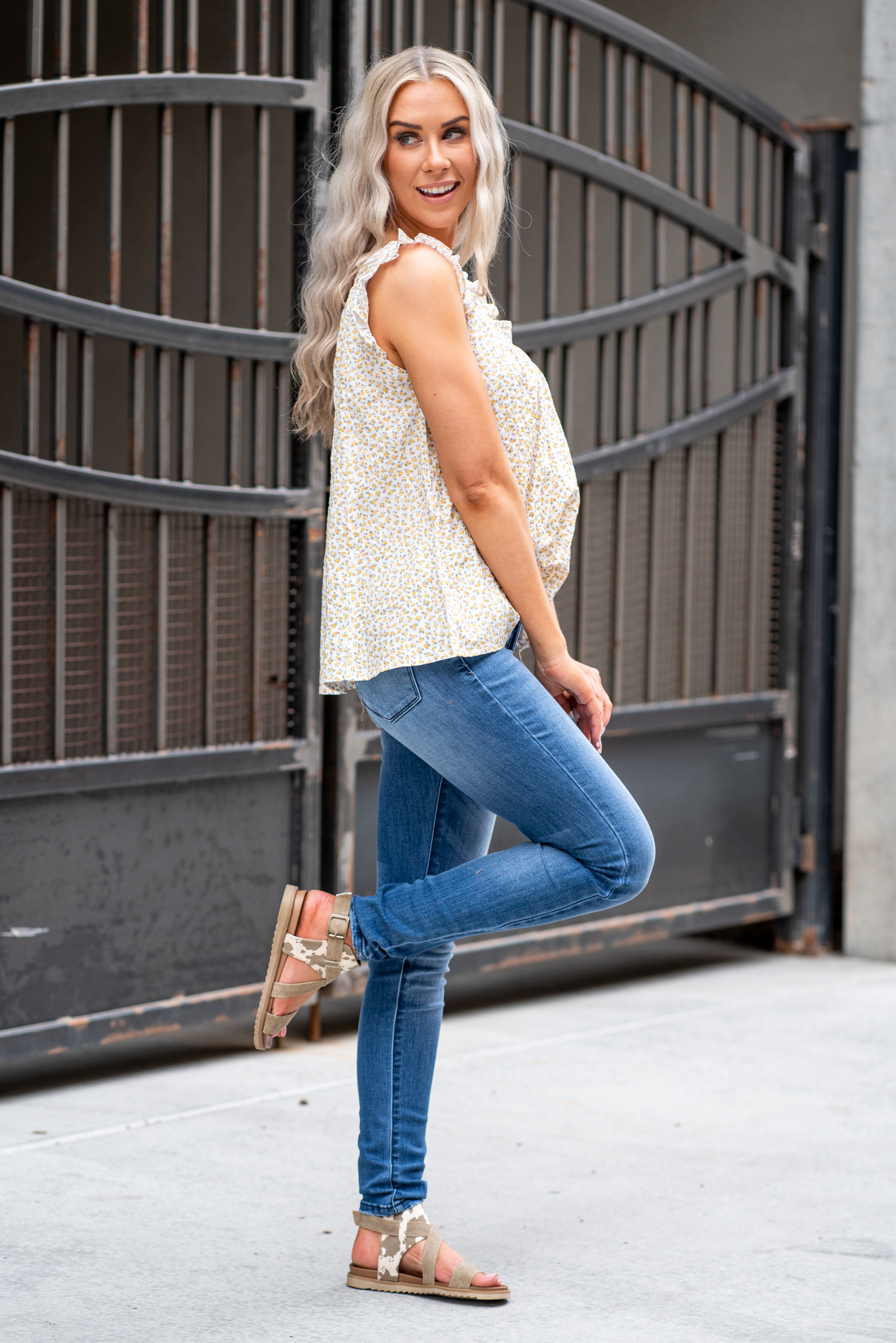 KanCan Jeans These high-rise blue wash skinny jeans have the classic KanCan exposed button fly. Dress up this denim with a bodysuit or wear them casual with a crop top to accentuate your waist line. KanCan Stretch Level: Comfort Stretch Collection: Core Style Color: Medium Wash 67.5% COTTON, 25% POLYESTER, 6.5 RAYON, 1% SPANDEX Cut: Curvy-Fit Skinny, 30" Inseam Rise: High-Rise, 10" Front Rise Stitching: Classic Fly: Exposed Button Fly Style #: KC7113M