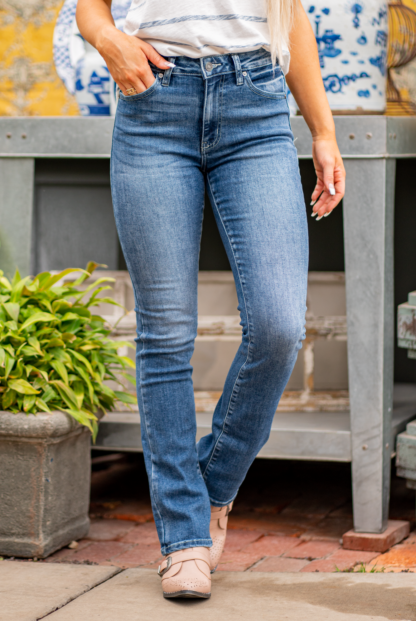 KanCan Jeans KanCan Stretch Level: Stretchy Color: Medium Blue Cut: Boot Cut, 32" Inseam* Rise: High-Rise, 10" Front Rise* 68% COTTON, 30% POLYESTER, 2%SPANDEX Stitching: Classic Fly: Zipper Style #: KC8683M Contact us for any additional measurements or sizing. *Measured on the smallest size, measurements may vary by size.