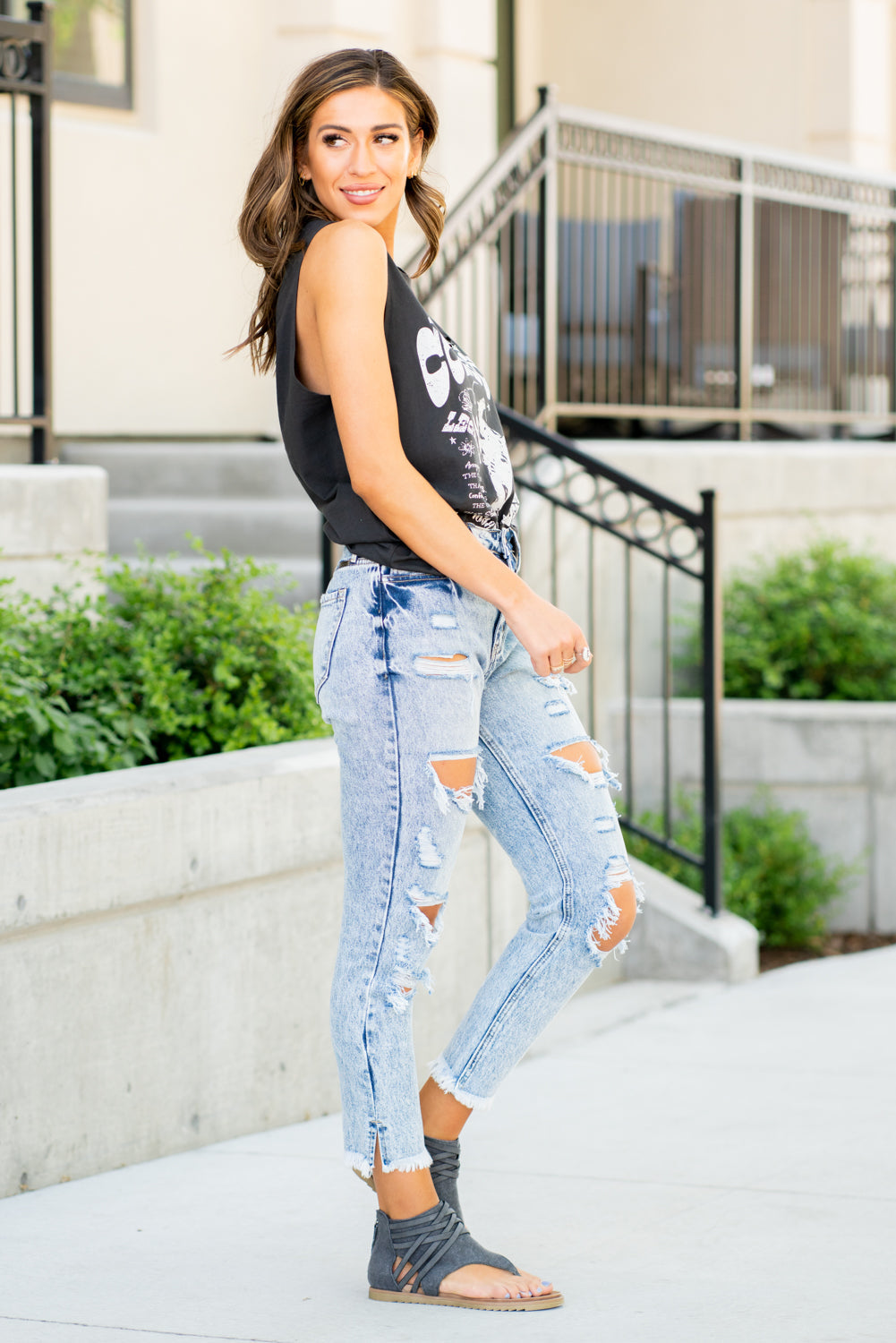 KanCan Jeans These mom jeans will become your go-to! Pair these girlfriend mom fit with sandals and a tee for an easy summer look. Collection: Spring 2021 Color: Medium Blue Wash Cut: Straight Fit, 27" Inseam Rise: High-Rise, 10.5" Front Rise 100% Cotton Fly: Exposed Button Fly Style #: KC5201M Contact us for any additional measurements or sizing.