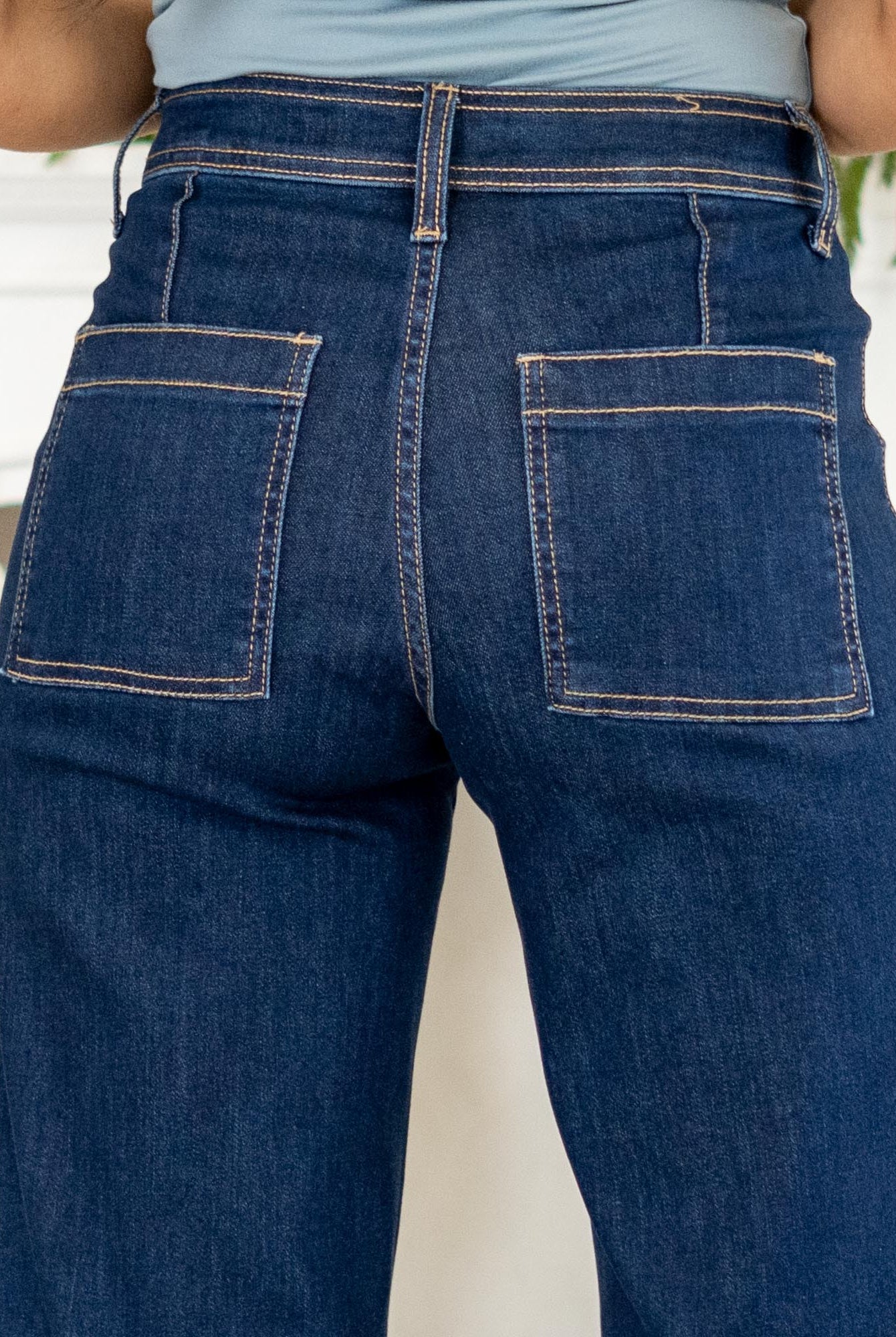 VERVET by Flying Monkey Jeans
Effortless, modern, and made to flatter — the Genial High Rise Raw Hem Wide Leg Jeans feature soft comfort stretch denim with a polished yet easy silhouette. The high rise waist enhances your shape, while the clean-cut raw hem and ankle-length finish give these wide legs a fresh, on-trend look. Simple, sleek, and ready for everyday styling.
Color Name: Genial
Color: Dark Blue Wash
Cut: Wide Leg, 28" Inseam*
Rise: High-Rise, 10" Front Rise*
Leg Opening: 20"