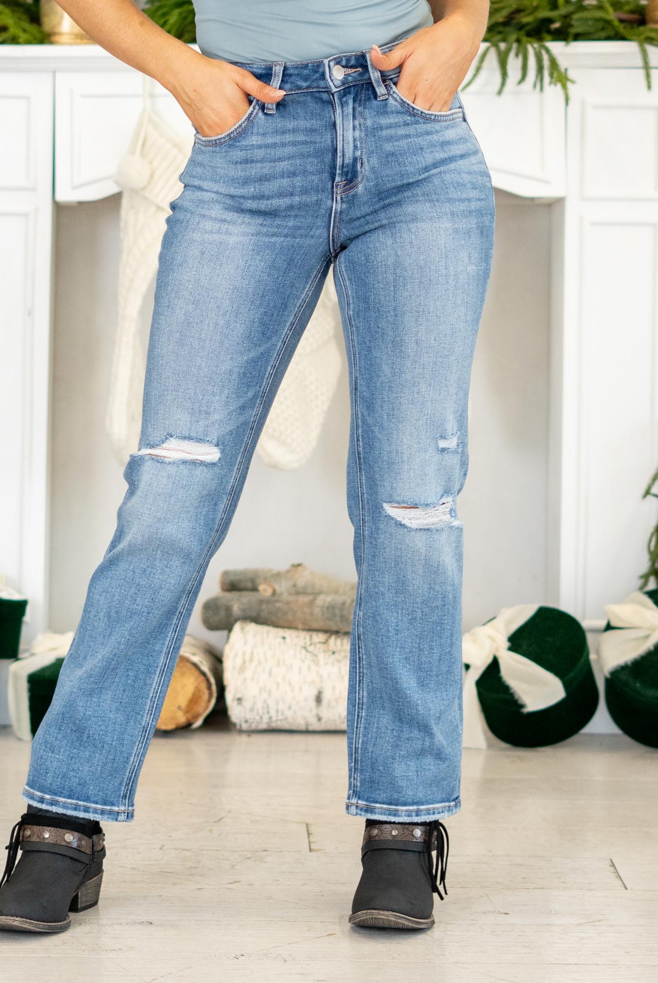 VERVET by Flying Monkey Jeans
The Intimacy High Rise Distressed Straight Jeans bring effortless edge to your everyday style. Made with comfort stretch denim, they offer a flattering high-rise waist, classic 5-pocket design, and lived-in distressing that feels perfectly broken-in. The finished hem and ankle-length cut keep the look clean and modern, while the medium wash makes them a go-to for any outfit.
Easy, timeless, and effortlessly cool.
Color Name: Intimacy
Color: Medium Blue
Cut: Stra