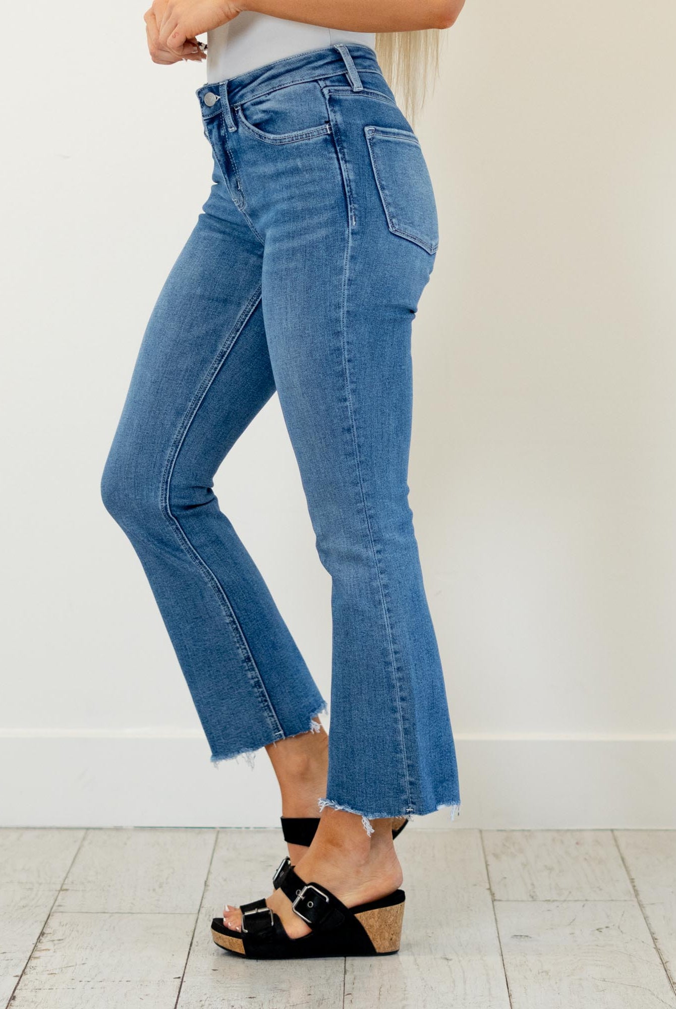 Lovervet by VERVET
A flattering high rise meets a modern kick flare in this easy, everyday style. The cropped length and uneven raw hem add just the right amount of edge, while the medium wash keeps it effortlessly wearable. Made with comfort stretch denim, these jeans move with you without losing their shape. An elevated staple you’ll reach for season after season.
Color Name: Perfectly
Color: Medium Blue
Cut: Cropped Falre, 27" Inseam*
Rise: High-Rise, 10" Front Rise*
Material: 93% COTTON, 5% P