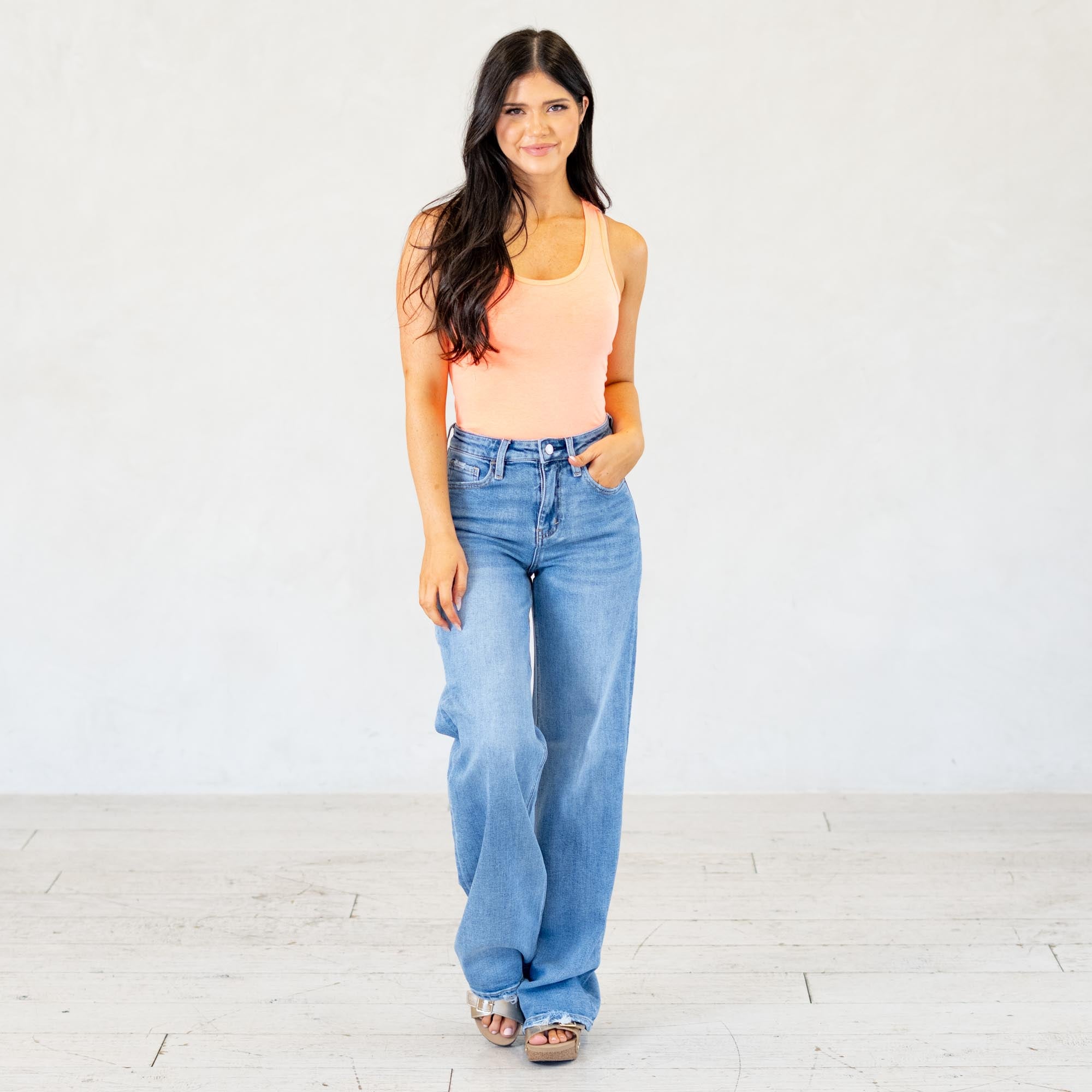 VERVET by Flying Monkey Jeans
Description
Color Name: Hearten
Color: Medium Blue
Cut: Wide Leg, 34" Inseam*
Rise: High-Rise, 10.5" Front Rise*
Leg Opening: 22"*
Material: 94.5% COTTON, 4.5% POLYESTER, 1% SPANDEX
Machine Wash Separately In Cold Water
Stitching: Classic
Fly: Zipper
Style #: V3651
*Measured on the smallest size, measurements may vary by size
Contact us for any additional measurements or sizing.