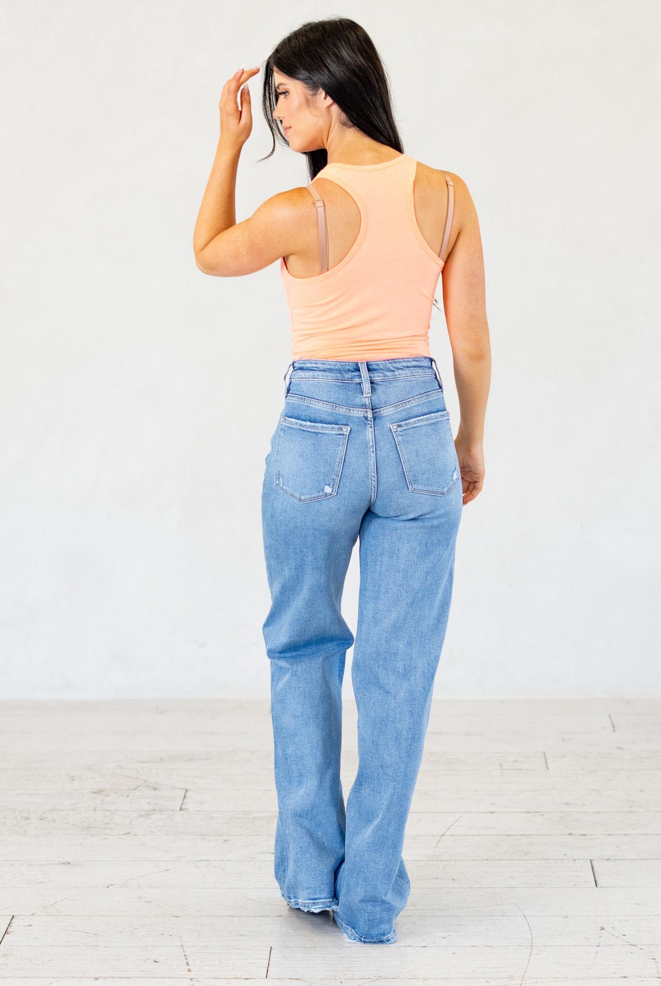 VERVET by Flying Monkey Jeans
Description
Color Name: Hearten
Color: Medium Blue
Cut: Wide Leg, 34" Inseam*
Rise: High-Rise, 10.5" Front Rise*
Leg Opening: 22"*
Material: 94.5% COTTON, 4.5% POLYESTER, 1% SPANDEX
Machine Wash Separately In Cold Water
Stitching: Classic
Fly: Zipper
Style #: V3651
*Measured on the smallest size, measurements may vary by size
Contact us for any additional measurements or sizing.