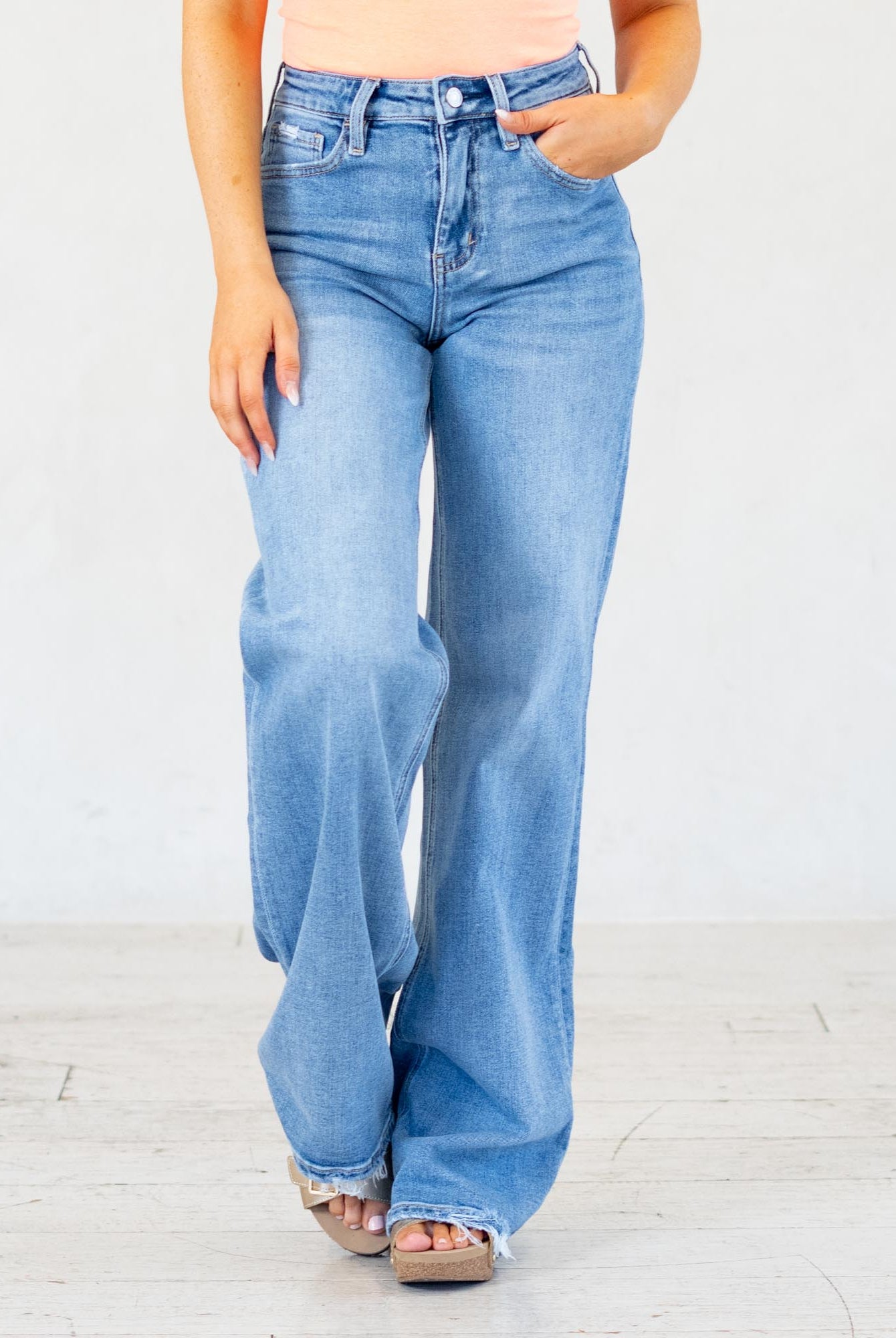 VERVET by Flying Monkey Jeans
Description
Color Name: Hearten
Color: Medium Blue
Cut: Wide Leg, 34" Inseam*
Rise: High-Rise, 10.5" Front Rise*
Leg Opening: 22"*
Material: 94.5% COTTON, 4.5% POLYESTER, 1% SPANDEX
Machine Wash Separately In Cold Water
Stitching: Classic
Fly: Zipper
Style #: V3651
*Measured on the smallest size, measurements may vary by size
Contact us for any additional measurements or sizing.