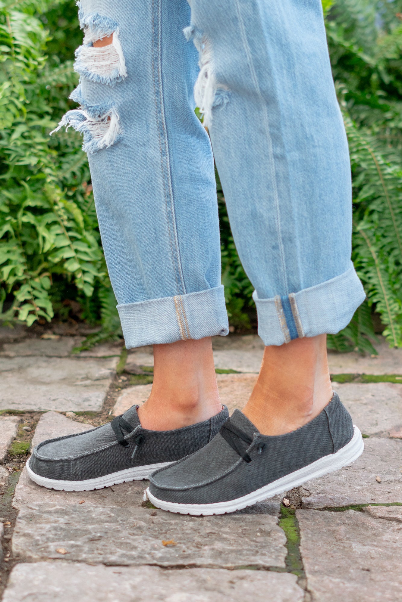 Boat Shoes | Gyspy Jazz by Very G These boat shoes from Gyspy Jazz are comfortable and bold. Style Name: Holly 5 Color: Black Cut: Boat Rubber Sole Style #: GJSP0302-Black Contact us for any additional measurements or sizing.