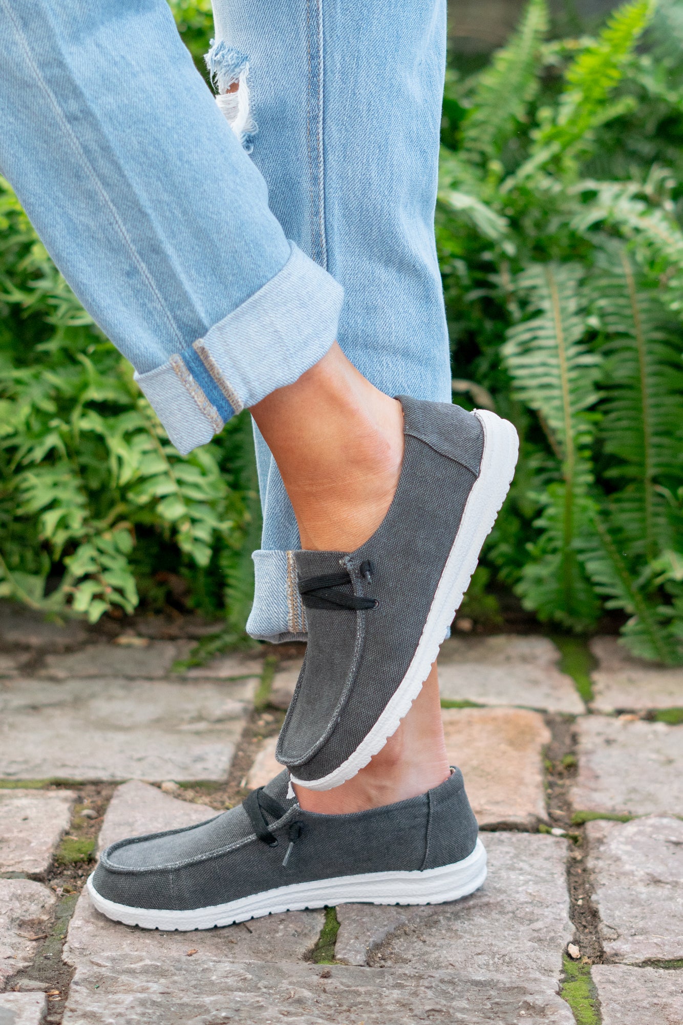 Boat Shoes | Gyspy Jazz by Very G These boat shoes from Gyspy Jazz are comfortable and bold. Style Name: Holly 5 Color: Black Cut: Boat Rubber Sole Style #: GJSP0302-Black Contact us for any additional measurements or sizing.