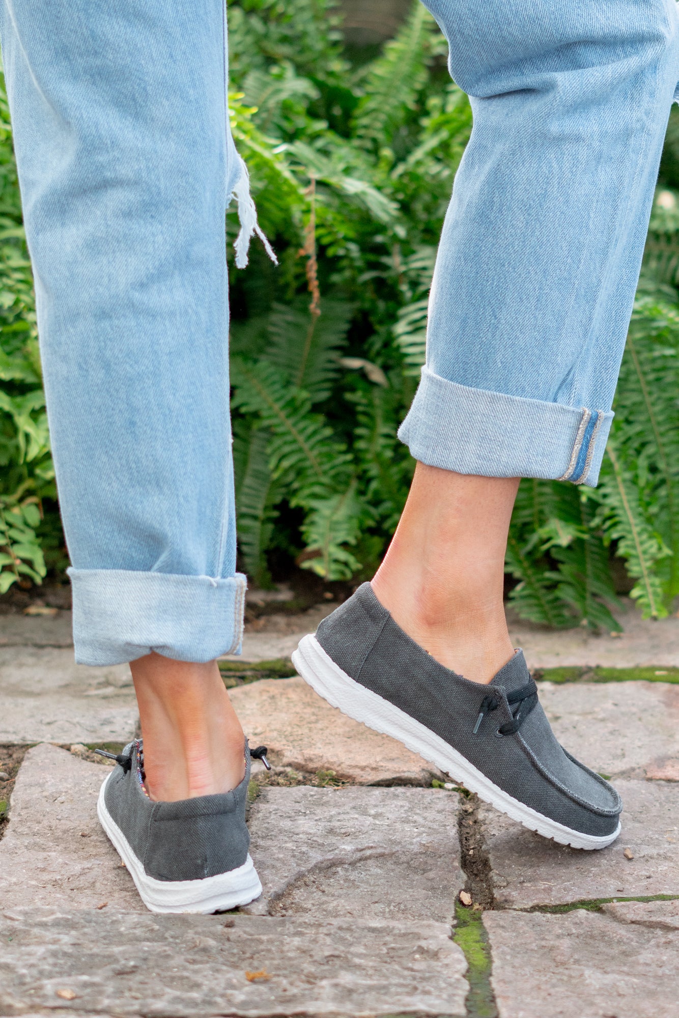 Boat Shoes | Gyspy Jazz by Very G These boat shoes from Gyspy Jazz are comfortable and bold. Style Name: Holly 5 Color: Black Cut: Boat Rubber Sole Style #: GJSP0302-Black Contact us for any additional measurements or sizing.