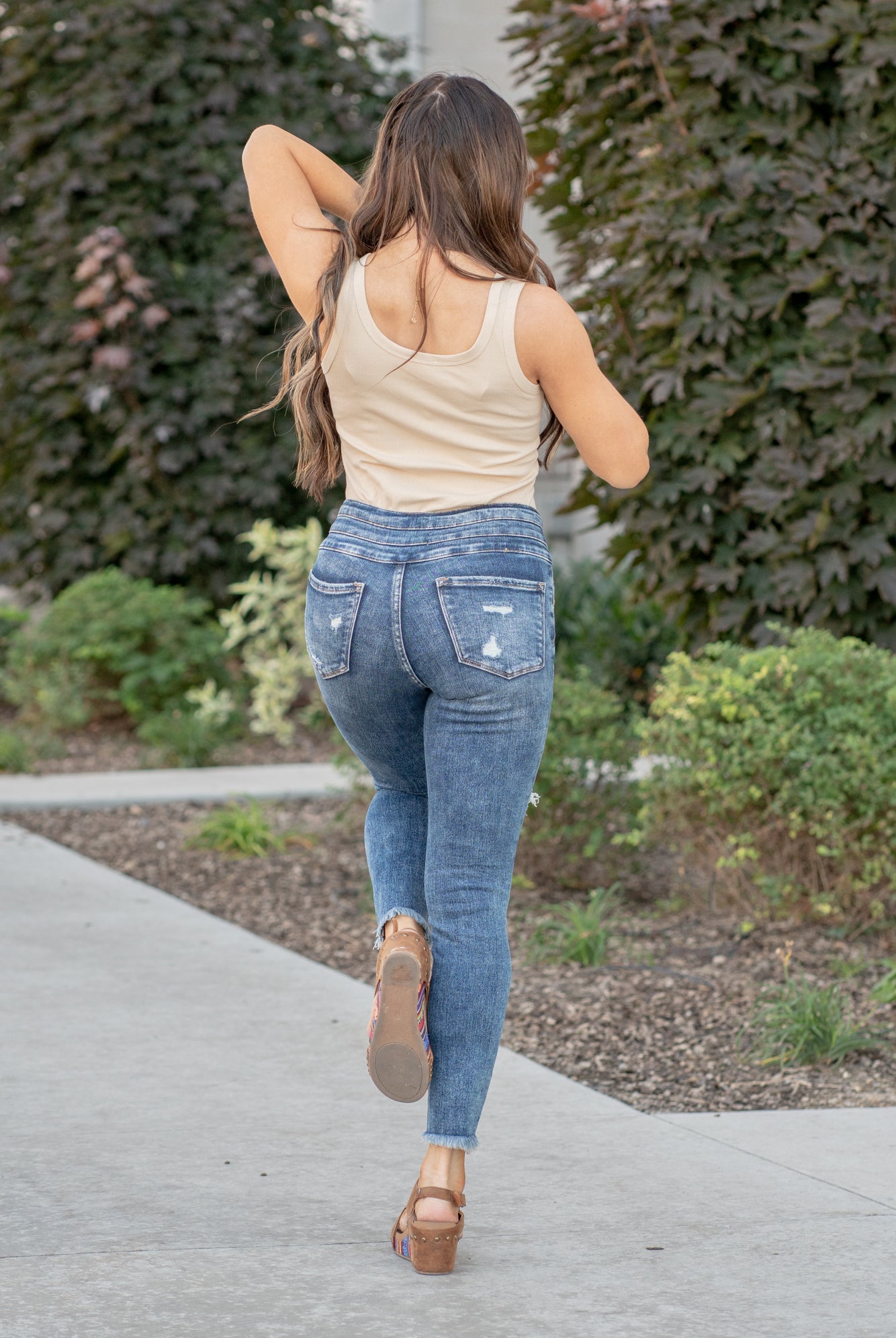 Vervet Flying Monkey Jeans These high-waisted ankle skinny leg jeans have a comfortable stretch with slim legs and a distressed frayed hem with the classic 5-pocket design. Style Name: Lobby Color: Medium Blue Wash Cut: Ankle Skinny, 27"* Rise: High-Rise, 10" Front Rise* Material: 92%COTTON, 6%POLYESTER, 2%SPANDEX Machine Wash Separately In Cold Water Stitching: Classic Fly: Zip Fly Style #: T5548 Contact us for any additional measurements or sizing.