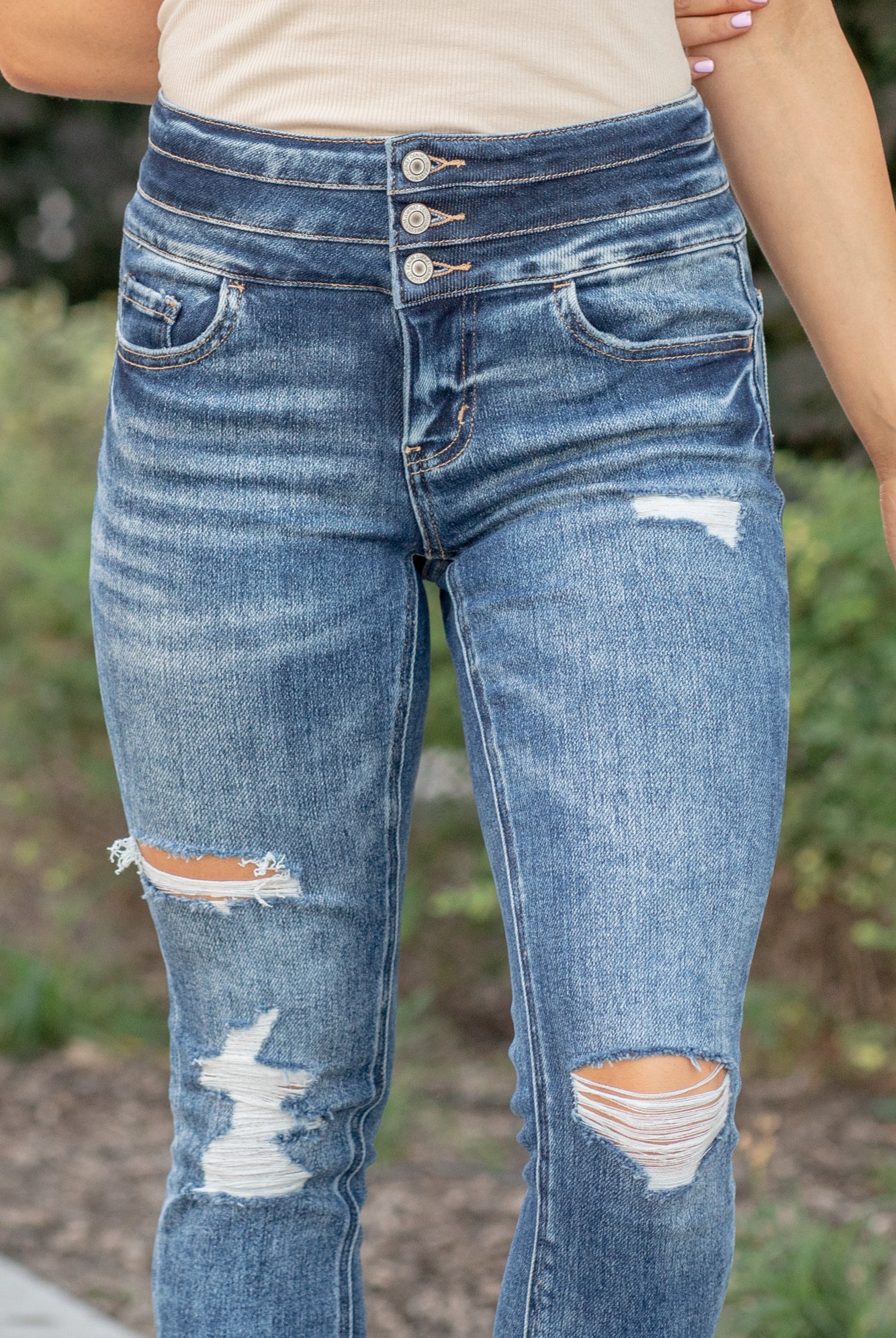 Vervet Flying Monkey Jeans These high-waisted ankle skinny leg jeans have a comfortable stretch with slim legs and a distressed frayed hem with the classic 5-pocket design. Style Name: Lobby Color: Medium Blue Wash Cut: Ankle Skinny, 27"* Rise: High-Rise, 10" Front Rise* Material: 92%COTTON, 6%POLYESTER, 2%SPANDEX Machine Wash Separately In Cold Water Stitching: Classic Fly: Zip Fly Style #: T5548 Contact us for any additional measurements or sizing.