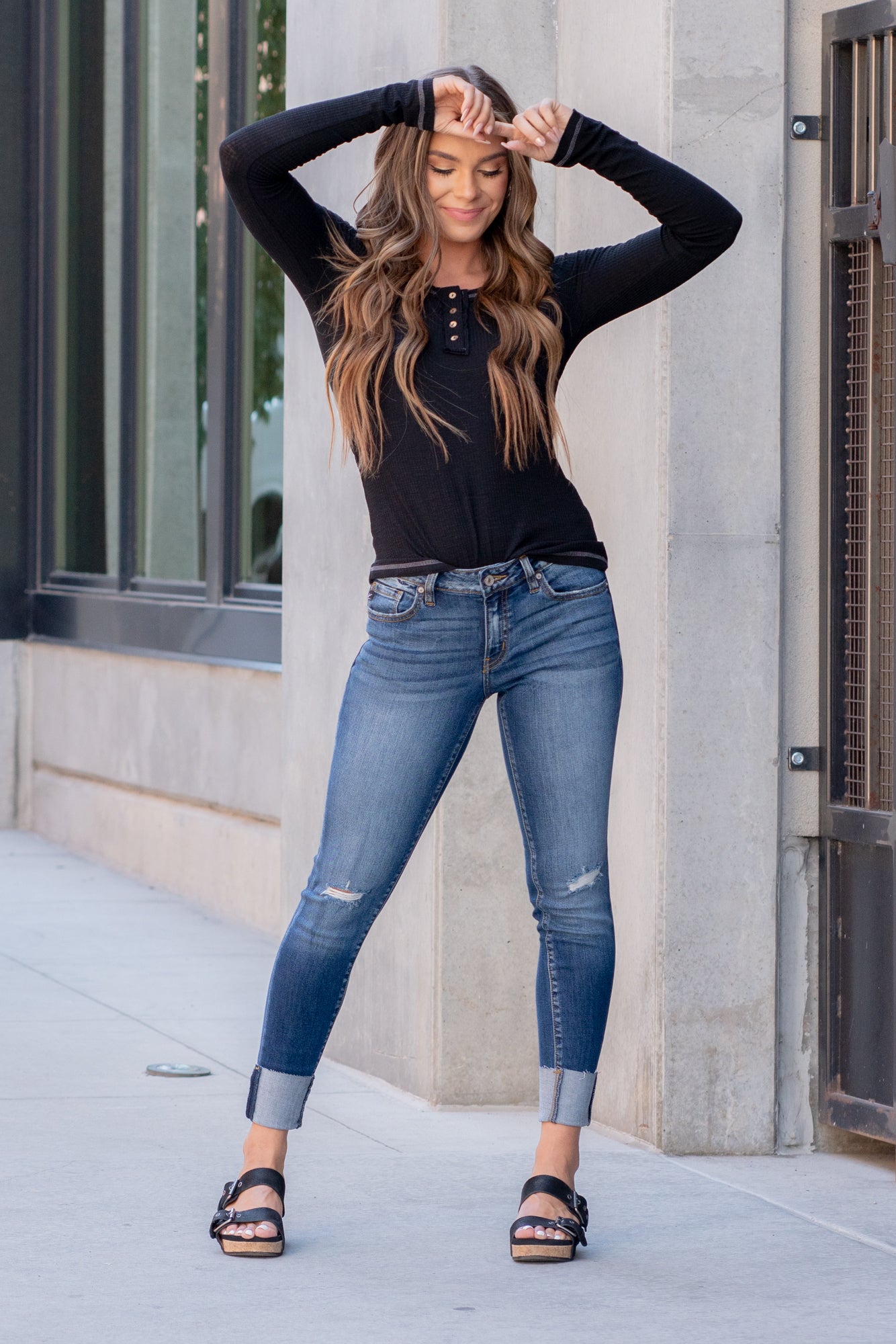 KanCan Jeans Color: Dark Blue Cut: Skinny, 27" Inseam Rise: Low-Rise, 8" Front Rise 73% COTTON, 14 % RAYON, 11% POLYESTER, 2% SPANDEX Stitching: Classic Fly: Zipper Style #: KC8245D Contact us for any additional measurements or sizing. *Measured on the smallest size, measurements may vary by size. Alyssa wears a size 25 in jeans, a small in tops, and 8 in shoes. She is wearing size 3 in these jeans.