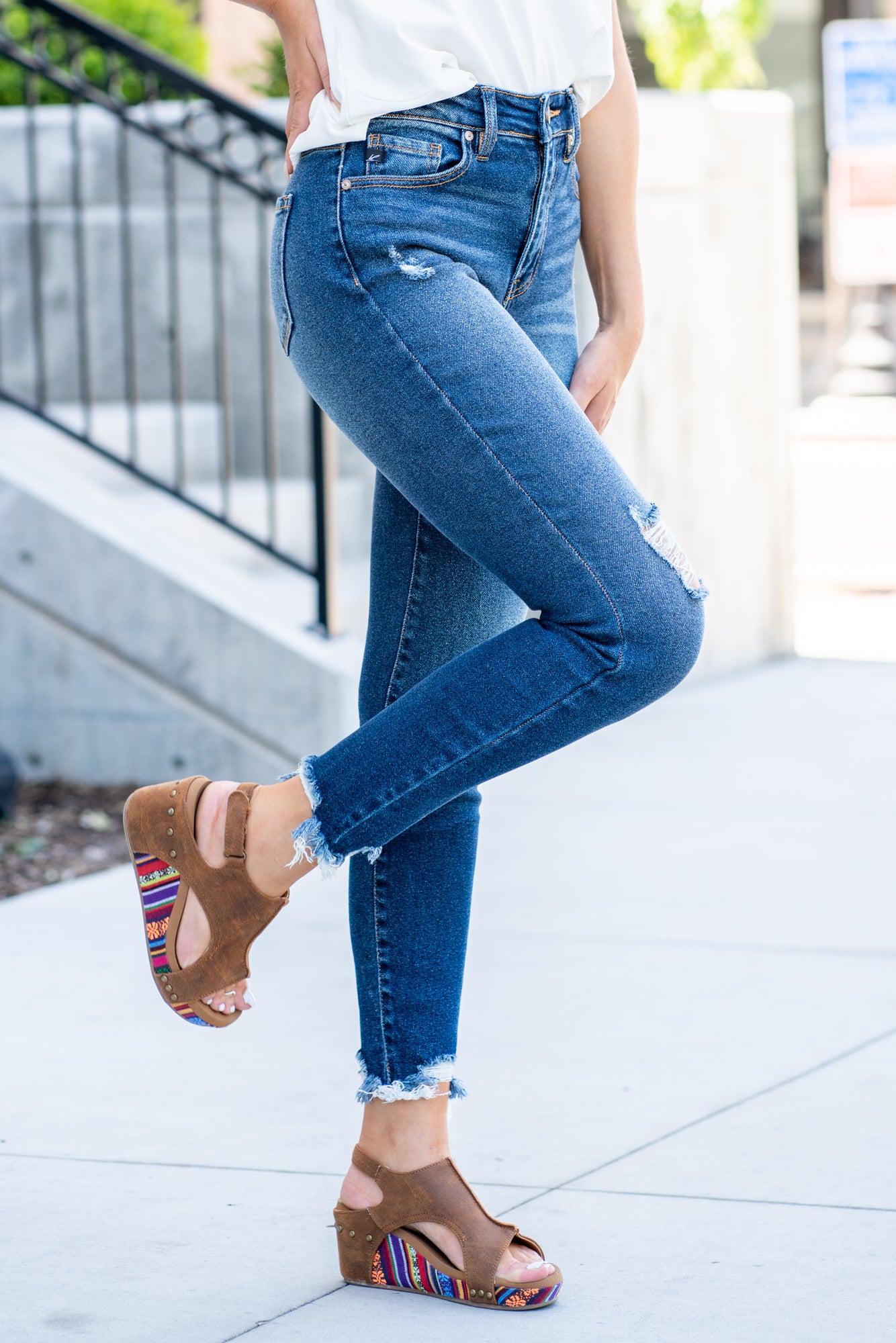 KanCan Jeans Color: Dark Blue Cut: Skinny, 27.5" Inseam* Rise: High-Rise, 10.5" Front Rise* COTTON 95% POLYESTER 4% SPANDEX 1% Stitching: Classic Fly: Zipper Style #: KC8567D Contact us for any additional measurements or sizing. *Measured on the smallest size, measurements may vary by size.