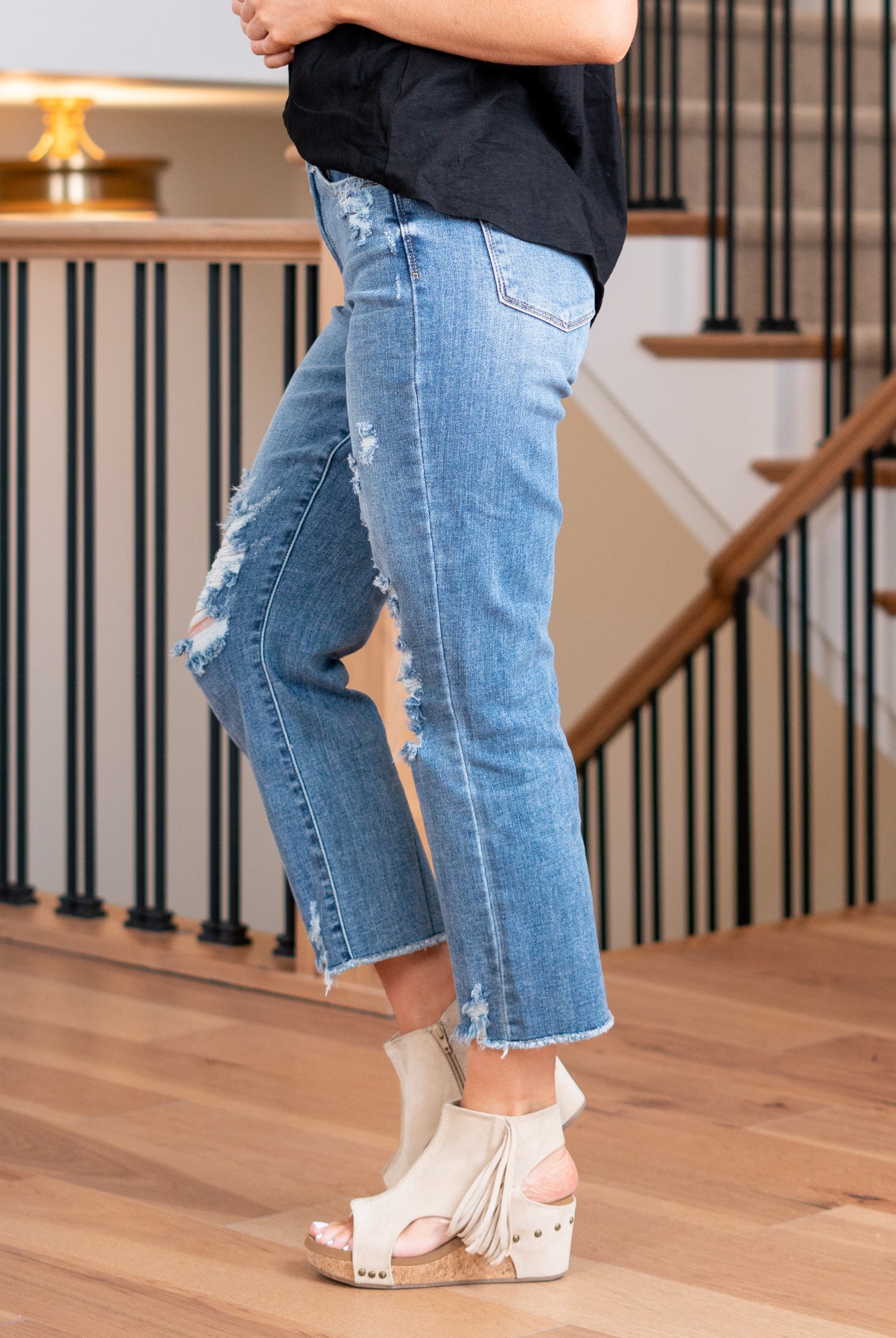 Judy Blue  Update your wardrobe with these high rise cropped straight fit jeans. Color: Medium Blue  Cut: Straight fit, 25"* High Rise, 11" Front Rise* Material: 93% Cotton / 6% Polyester / 1% Spandex Stitching: Classic Fly: Zipper Fly Style #: JB82434 | 82434 Contact us for any additional measurements or sizing.   *Measured on the smallest size, measurements may vary by size.  Sarah wears a size 25 in jeans, a small in tops, and 8 in shoes. She is wearing size 25 in these jeans. 