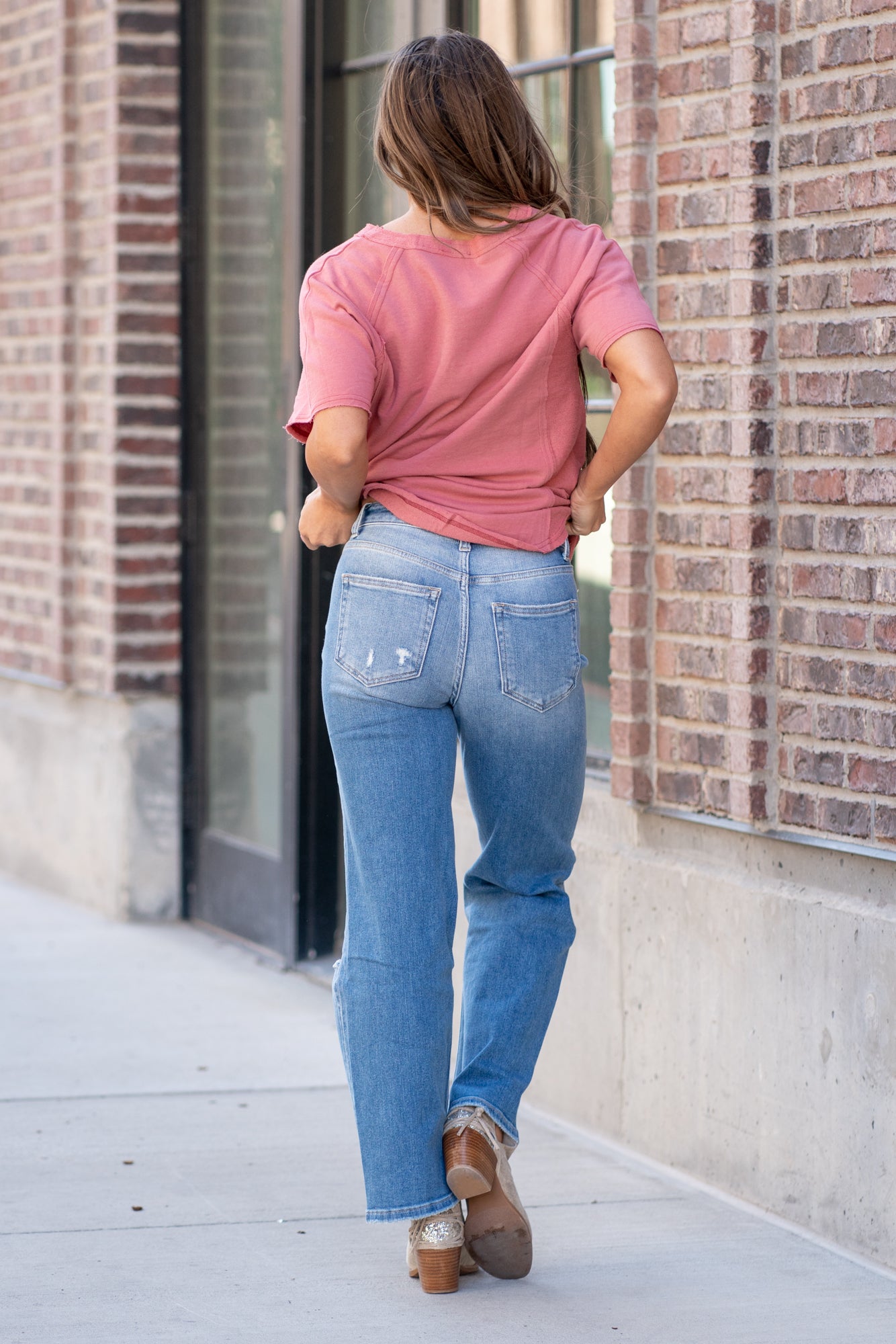 Flying Monkey Jeans These jeans feature a high waist with wide legs that are fitted throughout the hips. Color: Medium Blue Wash Cut: Wide Leg, 32* Rise: High Rise, 11.25" Front Rise* Material: 94.2% COTTON, 4.7% POLYESTER, 1.1% SPANDEX Machine Wash Separately In Cold Water Stitching: Classic Fly: Zipper Style #: F4755 Contact us for any additional measurements or sizing.