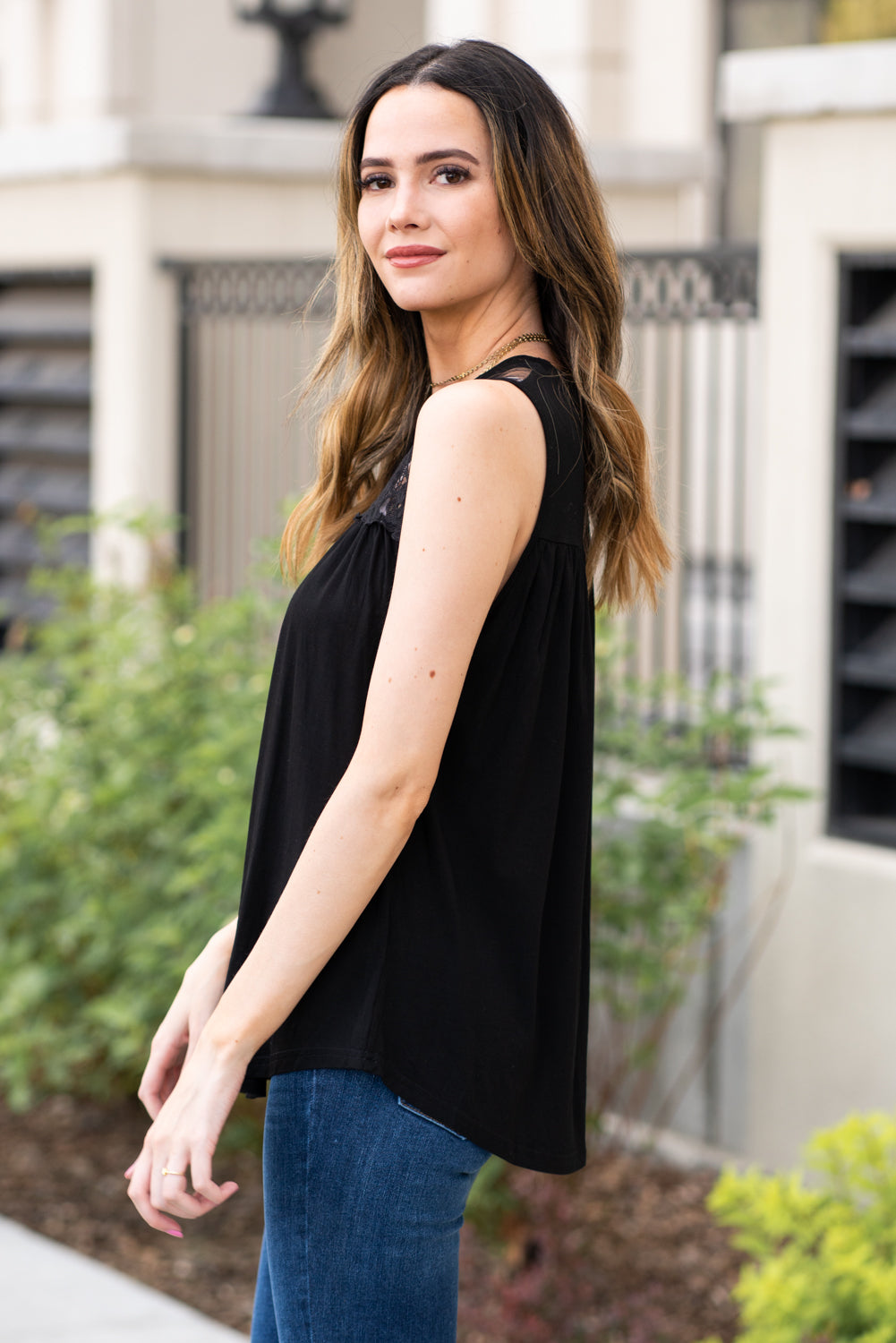 Miss Sparkling Pair this tank with skinny jeans and strappy sandals for a perfect summer look. Collection: Spring 2021 Color: Black Neckline: High Round Neck Sleeve: Tank 100% Polyester Style #: D2050486 Contact us for any additional measurements or sizing.