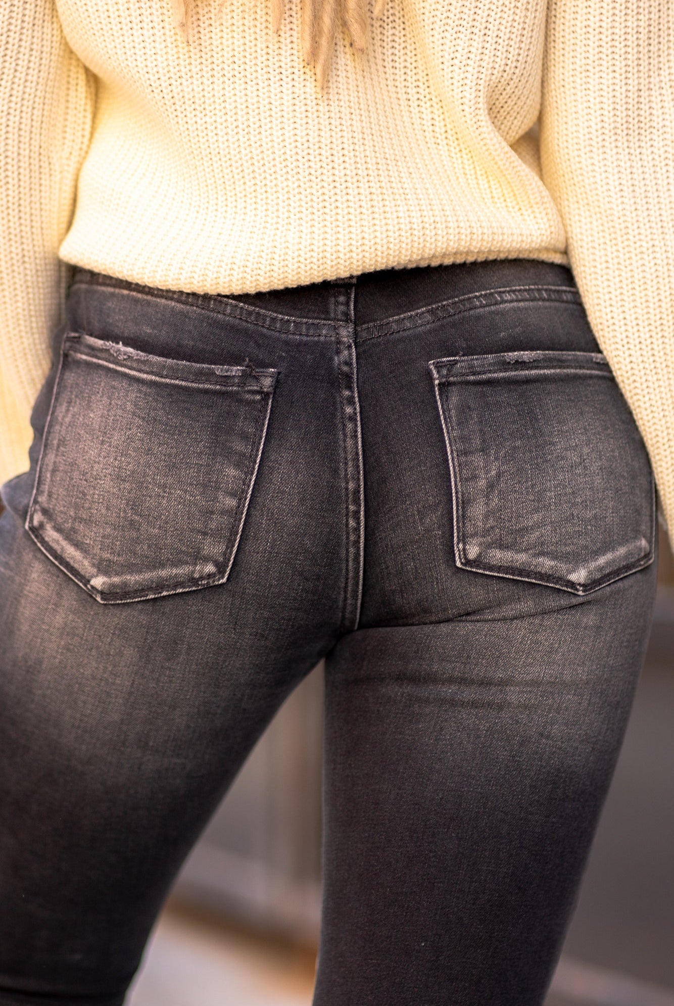 KanCan Jeans Collection: Core Style Color: Black Wash Cut: Skinny, 28" Inseam* Rise: Mid-Rise, 8" Front Rise* 82% COTTON , 12% RAYON , 5% POLYESTER , 1% SPANDEX Stitching: Classic Fly: Zipper Style #: KC6343BK Contact us for any additional measurements or sizing *Measured on the smallest size, measurements may vary by size.