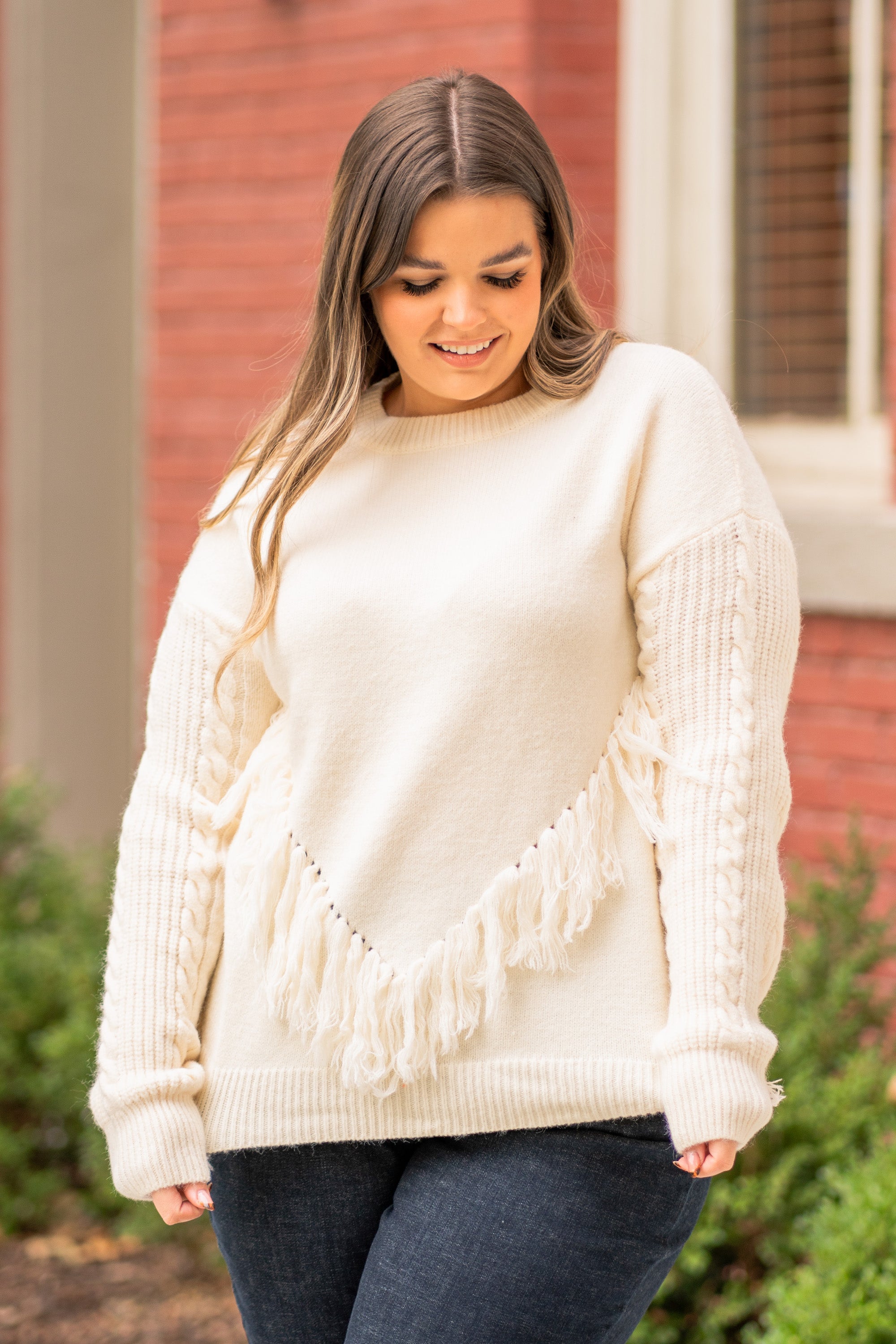 BiBi Throw on for a warm casual look with your favorite jeans this fall. Color: Cream Neckline: Crew Sleeve: Long Style #: IP7026 Contact us for any additional measurements or sizing.