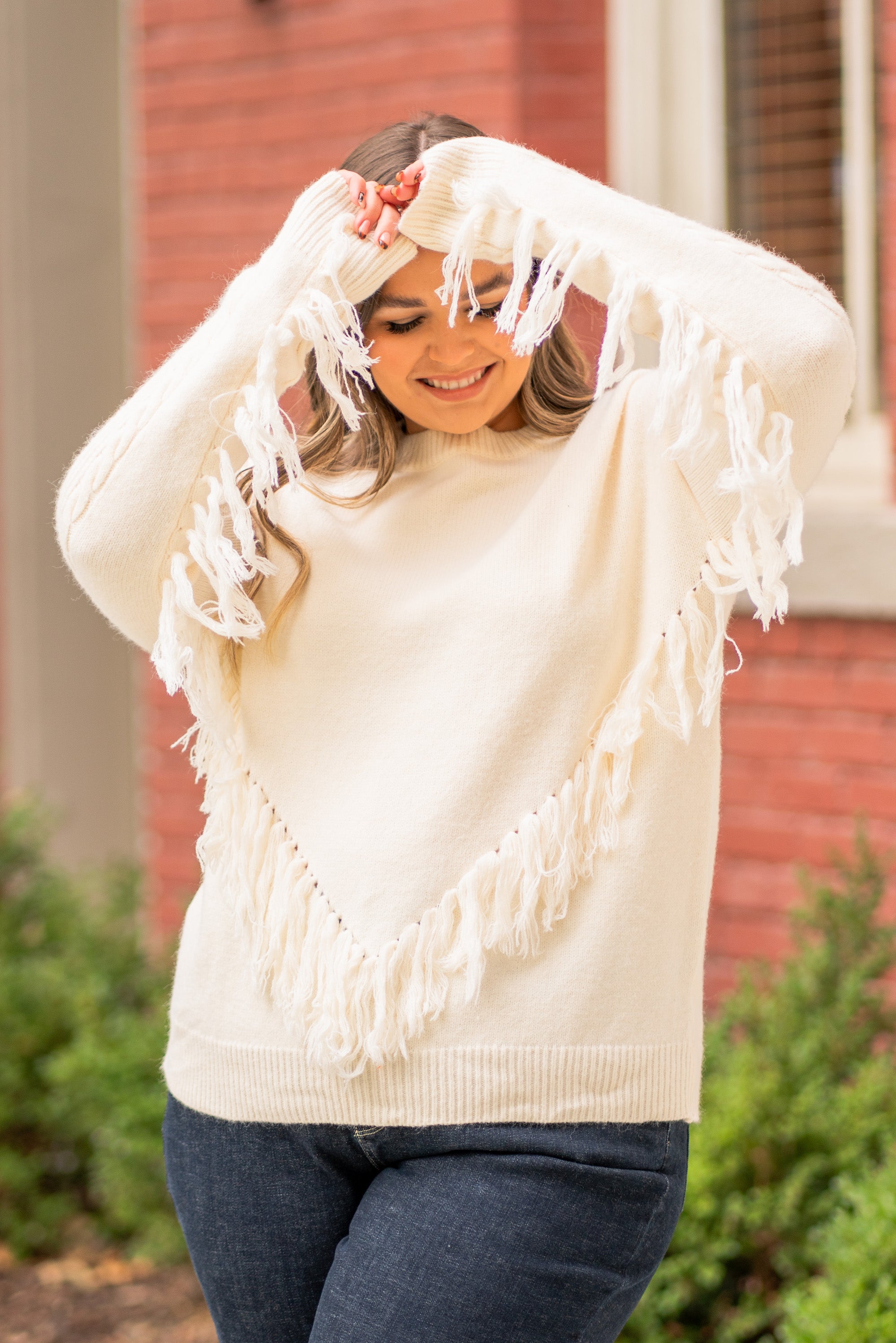 BiBi Throw on for a warm casual look with your favorite jeans this fall. Color: Cream Neckline: Crew Sleeve: Long Style #: IP7026 Contact us for any additional measurements or sizing.