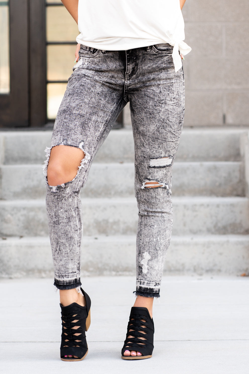 Here's How to Acid Wash Jeans 2021 — Acid Wash Jeans How To