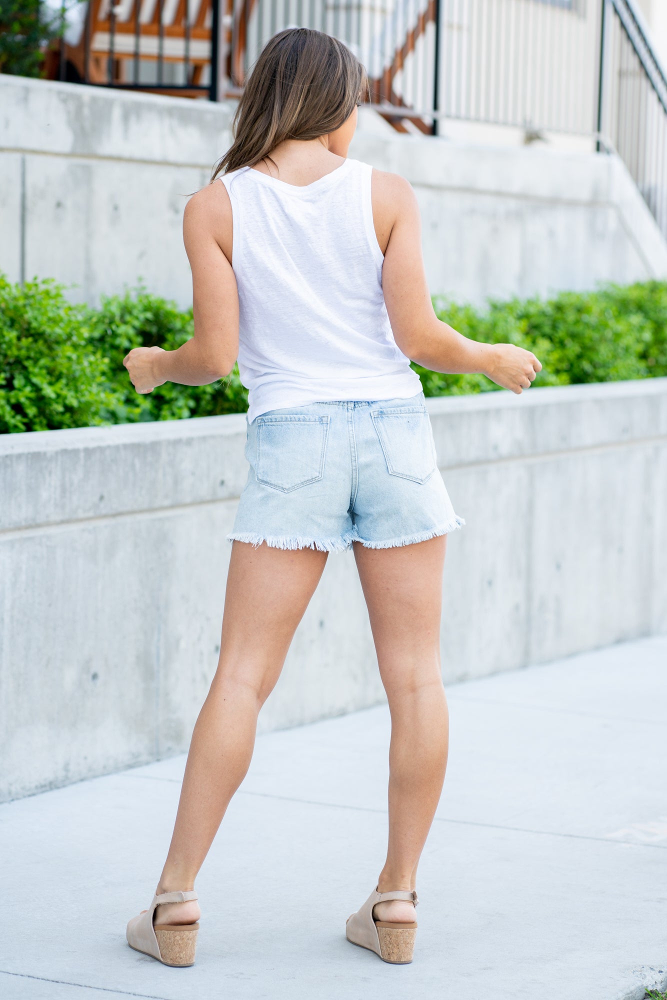 KanCan Jeans Color: Light Blue Cut: Shorts, 2.75" Inseam* Rise: High Rise, 12.25" Front Rise* 100% Cotton Stitching: Classic Fly: Zipper Style #: KC7920L Contact us for any additional measurements or sizing. *Measured on the smallest size, measurements may vary by size.