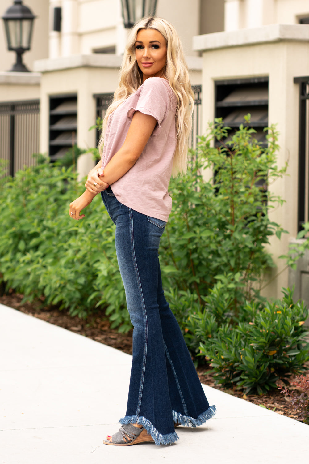 KanCan Jeans You will love the way these boot cuts fit your curves. Dress up with heels and a cute flutter sleeve top for a night out. Collection: Spring 2021 Color: Dark Blue Cut: Boot Cut, 32.5" Inseam Rise: High-Rise, 10" Front Rise 94% COTTON, 5% POLYESTER, 1% SPANDEX Stitching: Classic Fly: Zipper Style #: KC5224D Contact us for any additional measurements or sizing.