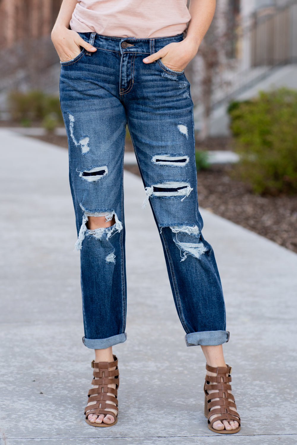 KanCan Jeans Color: Dark Wash Cut: Cuffed Boyfriend, 27" Inseam Rise: Mid-Rise, 9" Front Rise 99% Cotton 1% Spandex Stitching: Classic Fly: Zipper Style #: KC7174D Contact us for any additional measurements or sizing.