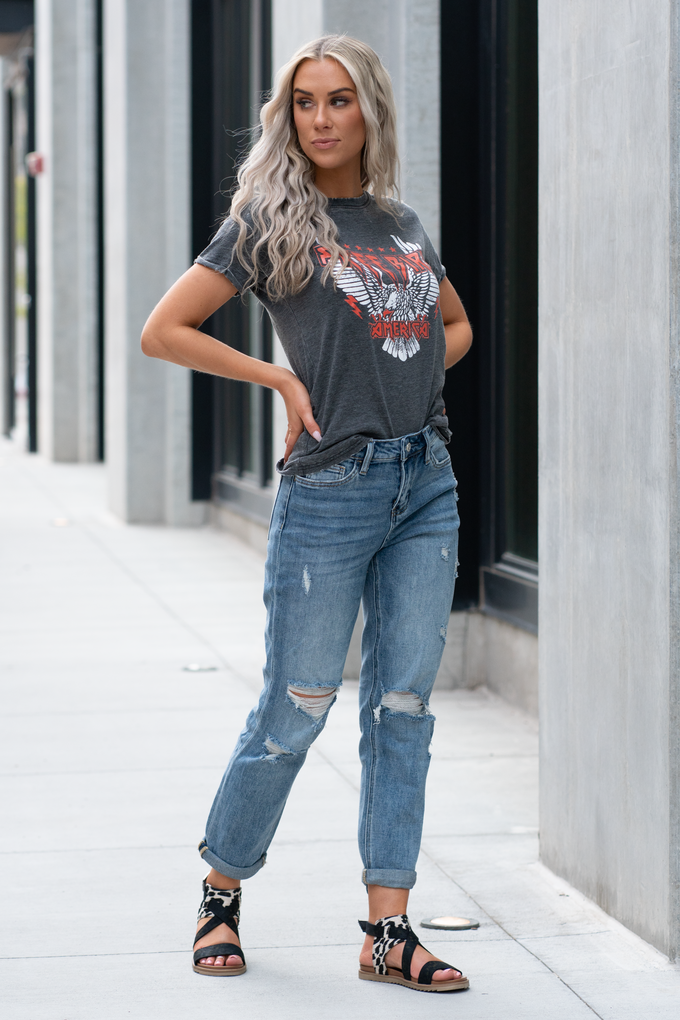 VERVET by Flying Monkey Jeans These comfortable boyfriends have a cuffed hem and ripped legs. Pair with a white tee and sandals this season for a casual look. Boyfriend, 26" Inseam Ripped Destroyed Hem Legs Rise: High Rise, 10" Front Rise 92%COTTON, 6%POLYESTER, 2%SPANDEX Machine Wash Separately In Cold Water Stitching: Classic Fly: Zipper Style #: V2116 Contact us for any additional measurements or sizing. *Measured on the smallest size, measurements may vary by size.