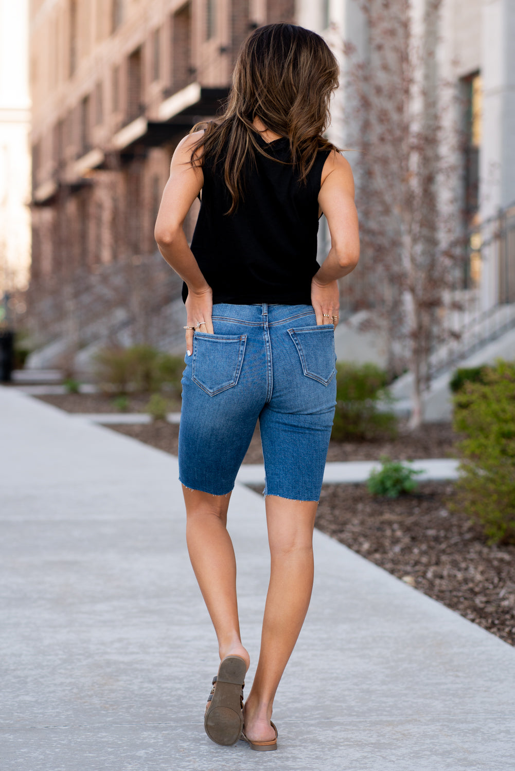 Cello Jeans Looks like your favorite vintage jeans with the perfect amount of stretch. Perfect length for your casual days. Additionally equipped with five pockets, belt loops and a zip fly closure. Color: Medium Blue Wash Ripped Legs Bermudas Shorts Cut: Shorts, 11" Inseam Rise: High-Rise, 12" Front Rise 94% Cotton 4% T400 2% Spandex Fly: Zipper Style #: AB67808MD Contact us for any additional measurements or sizing.