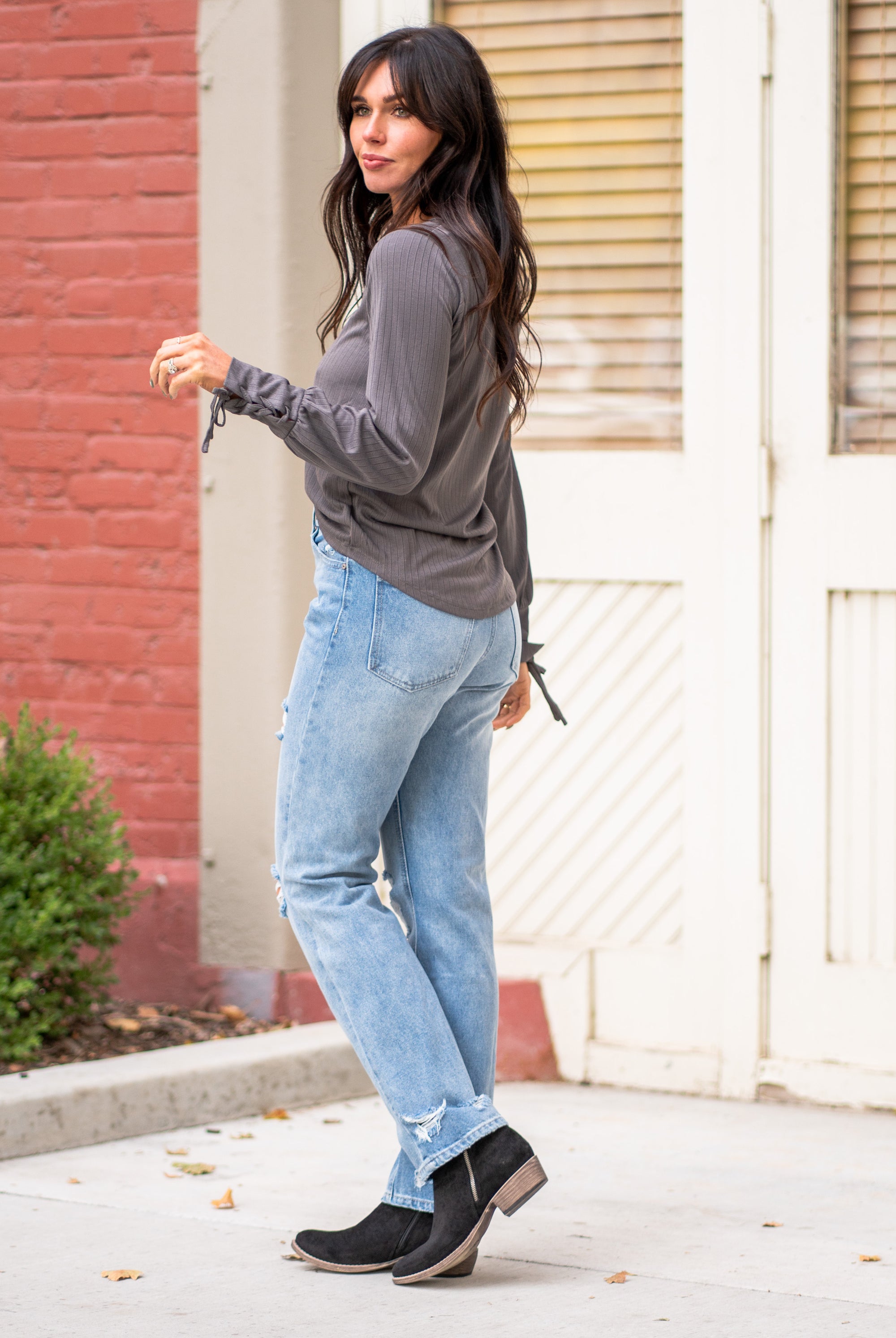 KanCan Jeans KanCan Rigid Denim Boyfriend, 31" Inseam* High Rise, 12" Front Rise* Medium Blue Wash 100% Cotton Fly: Zipper Style #: KC7860M Contact us for any additional measurements or sizing. *Measured on the smallest size, measurements may vary by size.