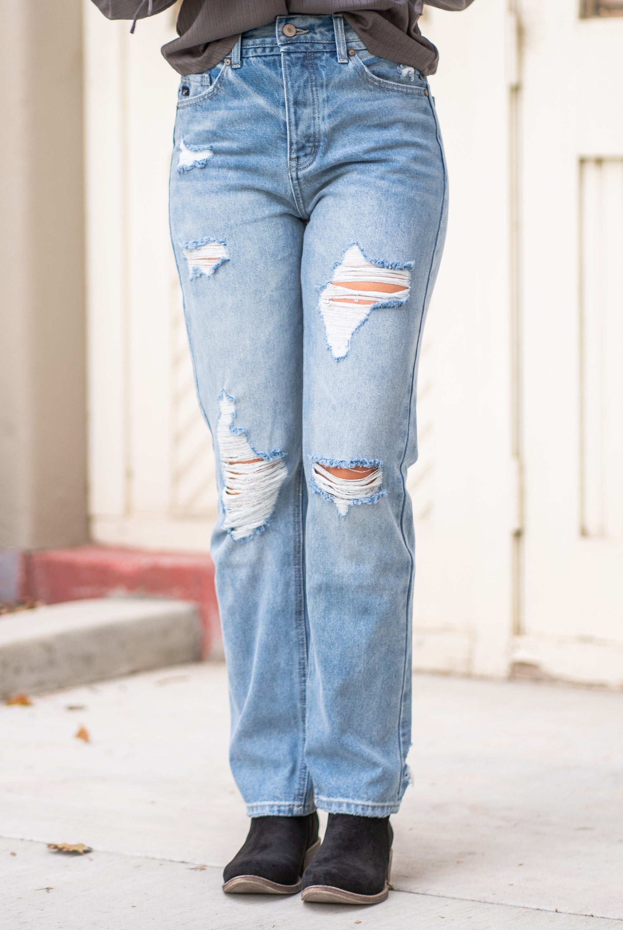 KanCan Jeans KanCan Rigid Denim Boyfriend, 31" Inseam* High Rise, 12" Front Rise* Medium Blue Wash 100% Cotton Fly: Zipper Style #: KC7860M Contact us for any additional measurements or sizing. *Measured on the smallest size, measurements may vary by size.