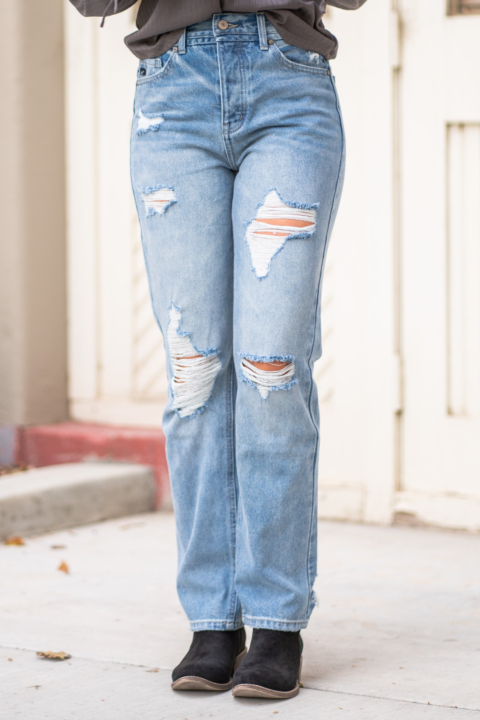 KanCan Jeans KanCan Rigid Denim Boyfriend, 31" Inseam* High Rise, 12" Front Rise* Medium Blue Wash 100% Cotton Fly: Zipper Style #: KC7860M Contact us for any additional measurements or sizing. *Measured on the smallest size, measurements may vary by size.