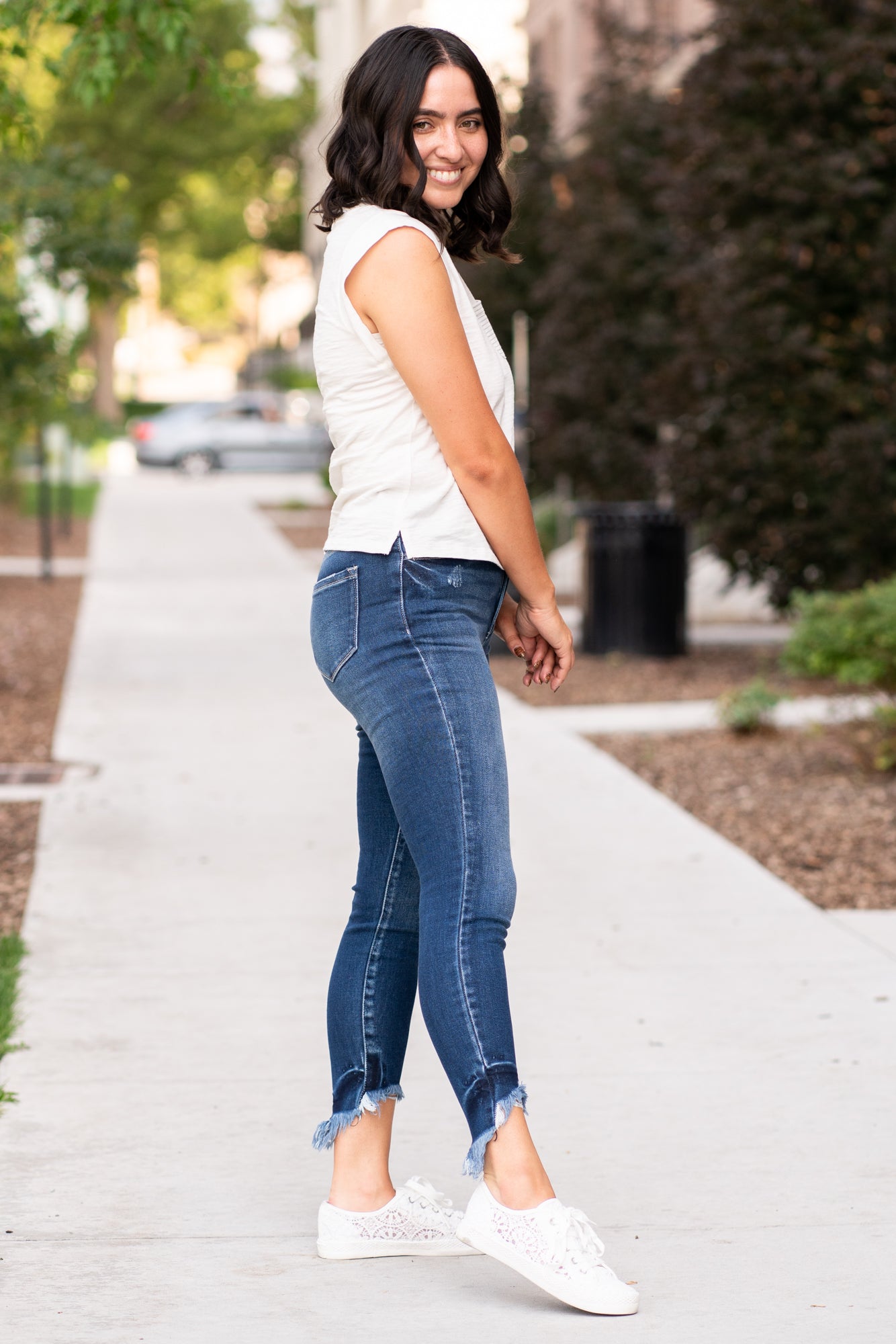 KanCan Jeans Skinny jeans still hit the spot. These high-rise jeans hit at exactly the right spot on your waist and with some spandex, these will stretch as you wear and get super comfy! KanCan Stretch Level: Comfort Stretch Color: Dark Blue Cut: Ankle Skinny, 26.5" Inseam Rise: High-Rise, 9.5" Front Rise COTTON 94% POLYESTER 4% SPANDEX 2% Style #: KC7119D Contact us for any additional measurements or sizing.