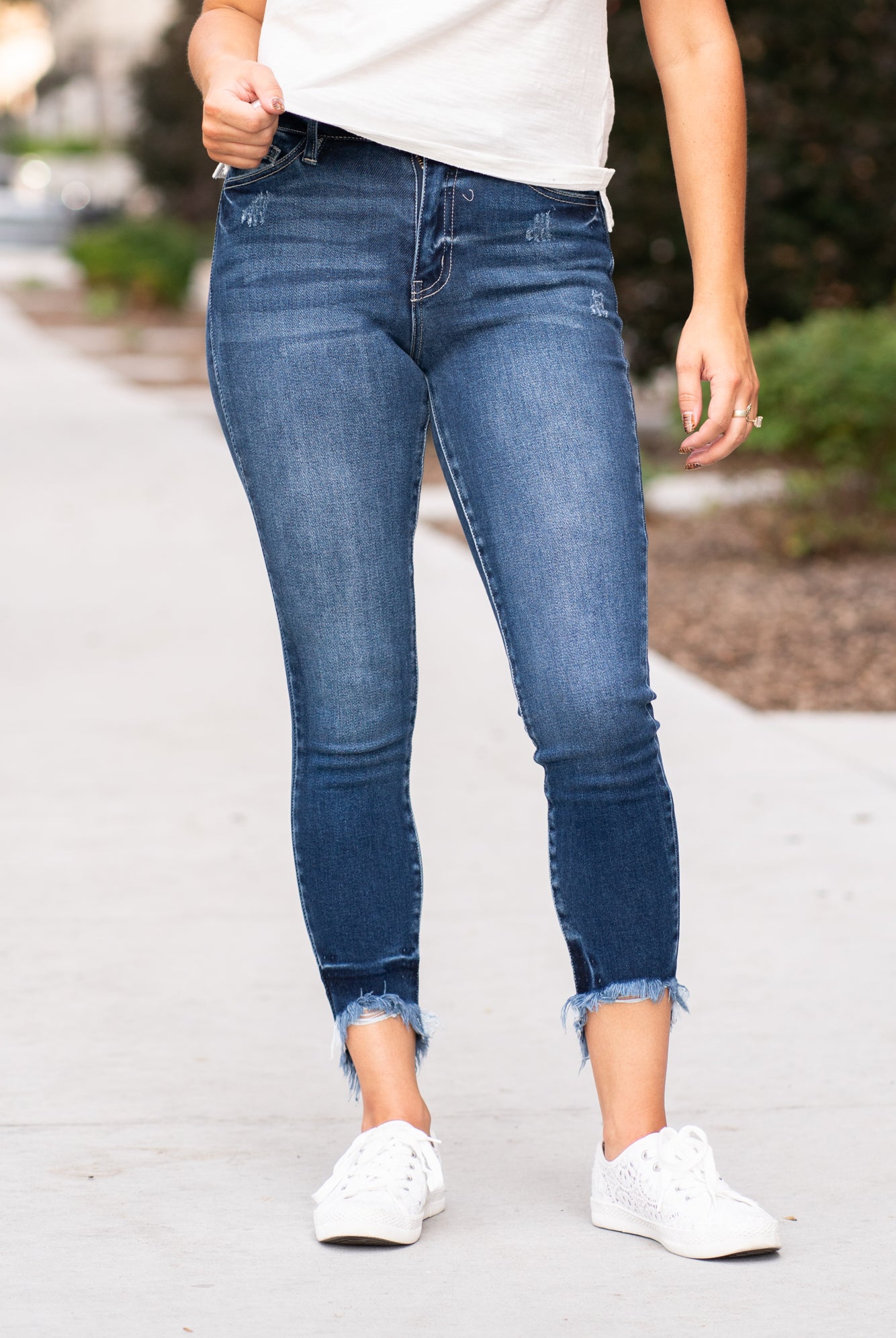 KanCan Jeans Skinny jeans still hit the spot. These high-rise jeans hit at exactly the right spot on your waist and with some spandex, these will stretch as you wear and get super comfy! KanCan Stretch Level: Comfort Stretch Color: Dark Blue Cut: Ankle Skinny, 26.5" Inseam Rise: High-Rise, 9.5" Front Rise COTTON 94% POLYESTER 4% SPANDEX 2% Style #: KC7119D Contact us for any additional measurements or sizing.