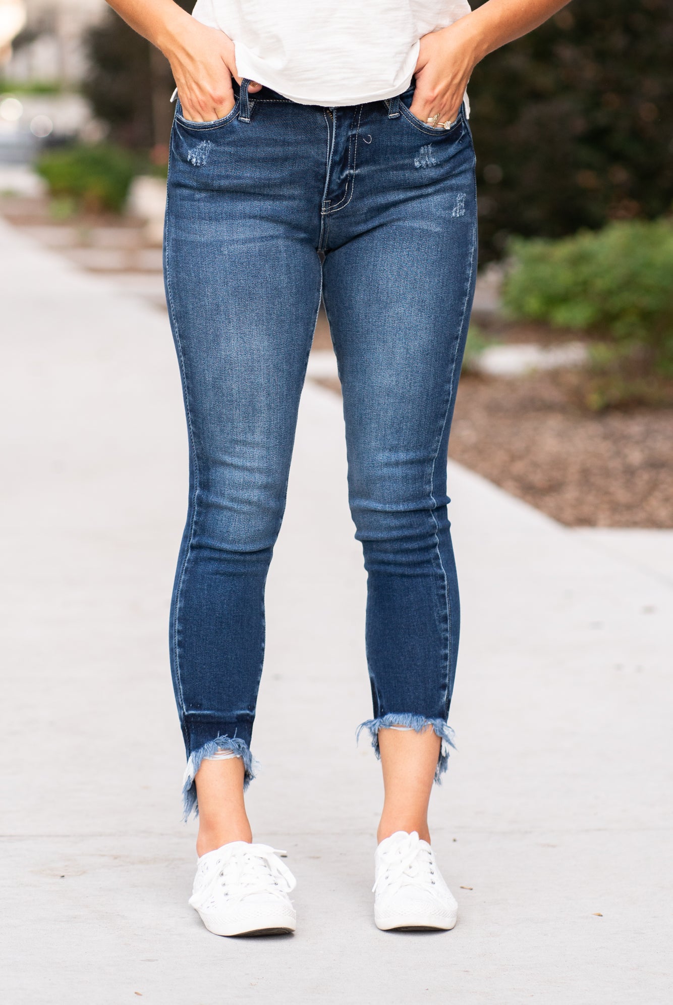 KanCan Jeans Skinny jeans still hit the spot. These high-rise jeans hit at exactly the right spot on your waist and with some spandex, these will stretch as you wear and get super comfy! KanCan Stretch Level: Comfort Stretch Color: Dark Blue Cut: Ankle Skinny, 26.5" Inseam Rise: High-Rise, 9.5" Front Rise COTTON 94% POLYESTER 4% SPANDEX 2% Style #: KC7119D Contact us for any additional measurements or sizing.