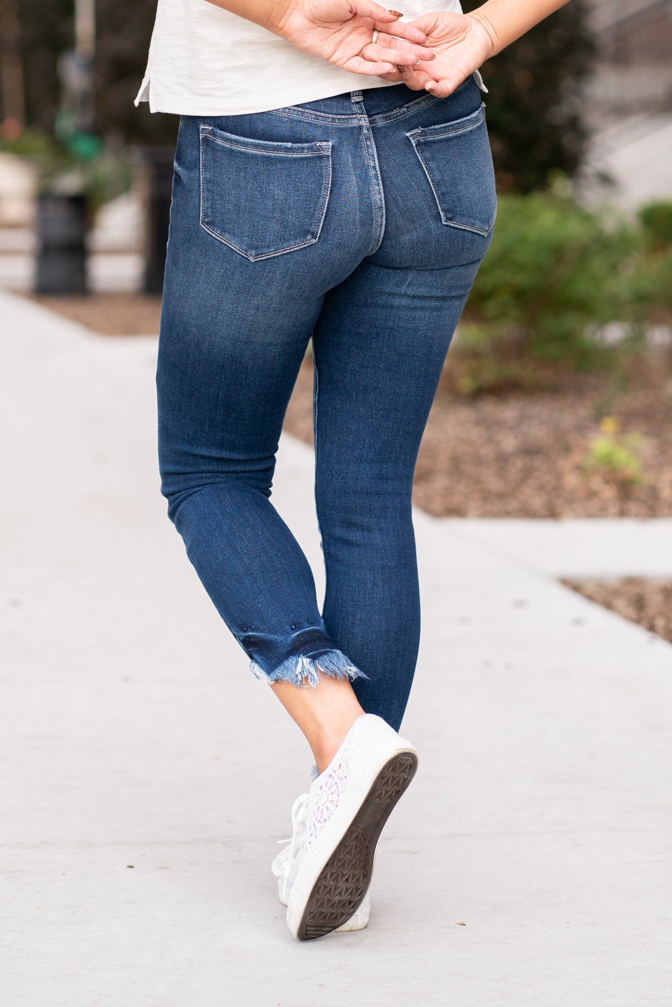 KanCan Jeans Skinny jeans still hit the spot. These high-rise jeans hit at exactly the right spot on your waist and with some spandex, these will stretch as you wear and get super comfy! KanCan Stretch Level: Comfort Stretch Color: Dark Blue Cut: Ankle Skinny, 26.5" Inseam Rise: High-Rise, 9.5" Front Rise COTTON 94% POLYESTER 4% SPANDEX 2% Style #: KC7119D Contact us for any additional measurements or sizing.
