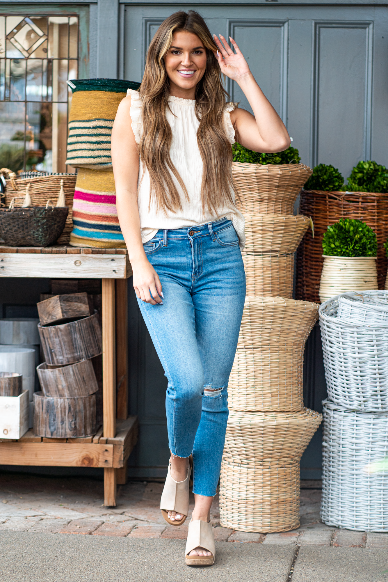 VERVET by Flying Monkey Jeans Skinny, 27" Inseam* Distressed Legs Rise: High Rise, 10" Front Rise* 65% COTTON, 30% POLYESTER, 3% RAYON, 2% SPANDEX Machine Wash Separately In Cold Water Stitching: Classic Fly: Zipper Style #: T5095 Contact us for any additional measurements or sizing. *Measured on the smallest size, measurements may vary by size.