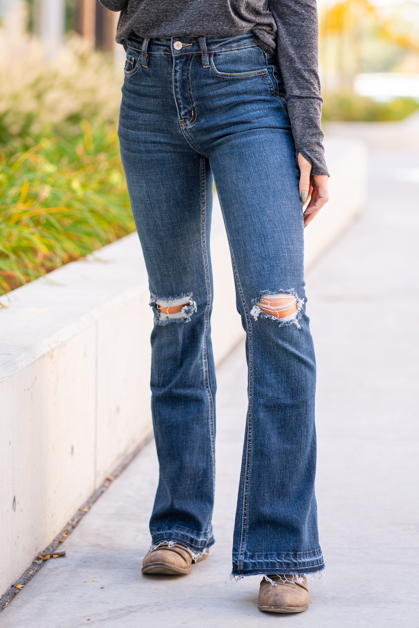 KanCan Jeans KanCan Stretchy Flare, 34" Inseam* High Rise, 10.5" Front Rise* Dark Blue Wash 98% COTTON, 2% SPANDEX Fly: Zipper Style #: KC7849D Contact us for any additional measurements or sizing. *Measured on the smallest size, measurements may vary by size.