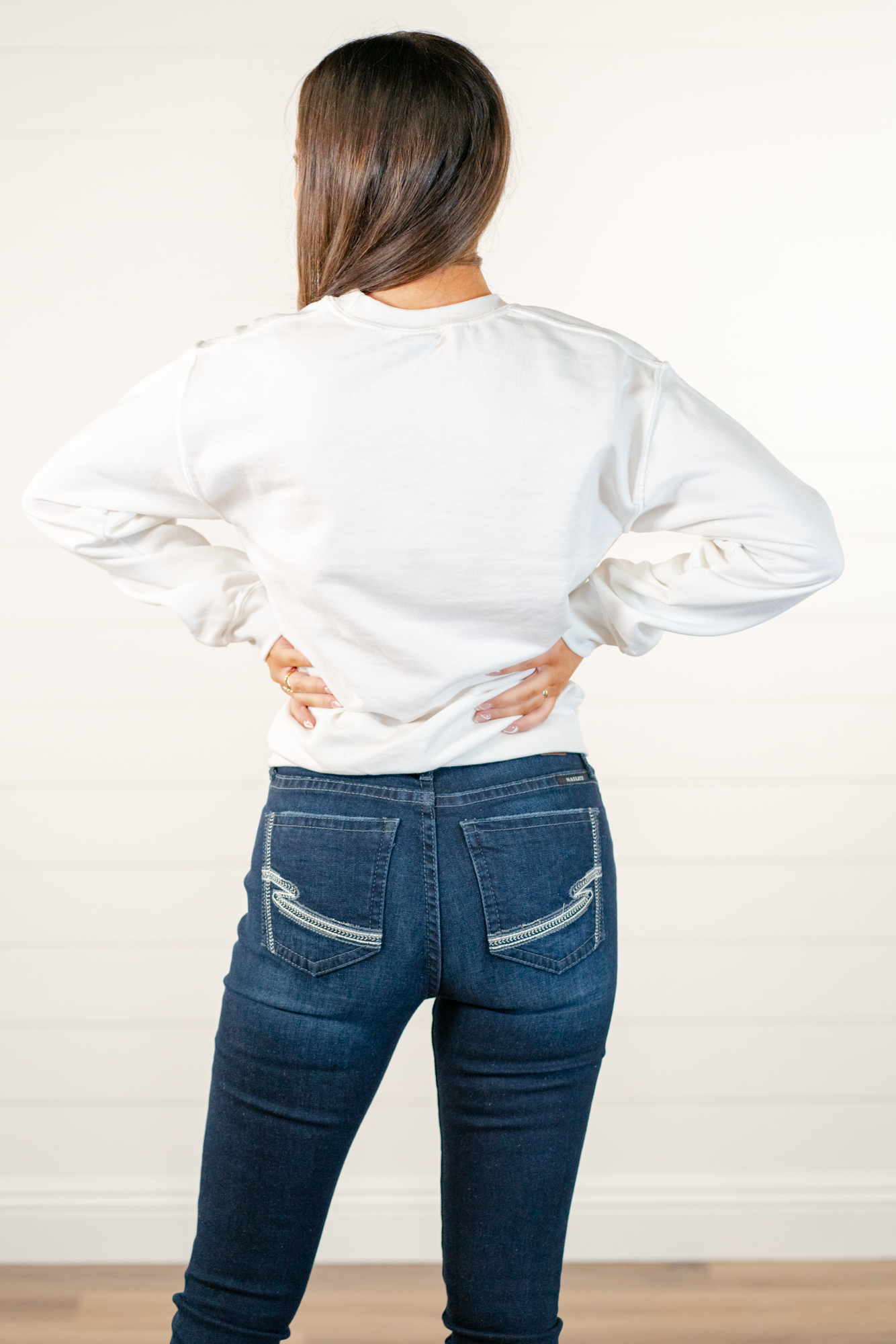 Not My First Rodeo! Color: White Neckline: Round Sleeve: Long Sleeve Oversized Pull Over Style #: 5351-SS Contact us for any additional measurements or sizing.