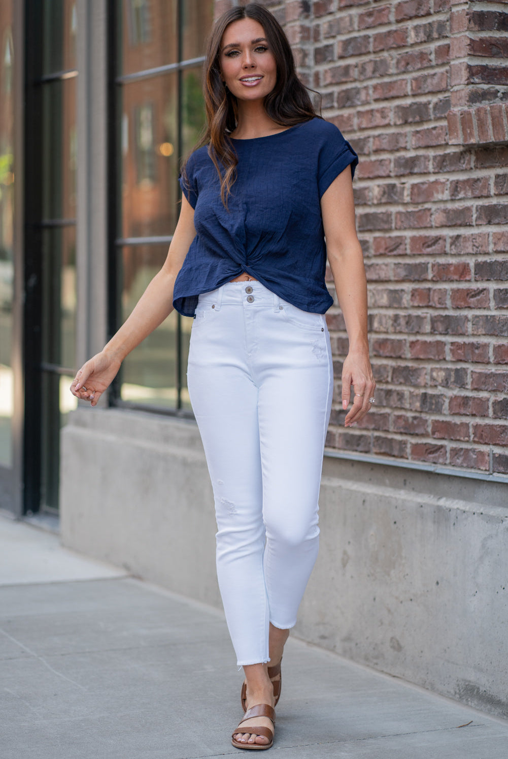Kan Can Jeans Collection: Summer 2020 Color: White Cut: Ankle Skinny, 27.5" Inseam Rise: High-Rise, 10" Front Rise Material: COTTON 94.8% POLYESTER 4% SPANDEX 1.2% Stitching: Classic Fly: Zipper with Double Button Style #: KC7317WT