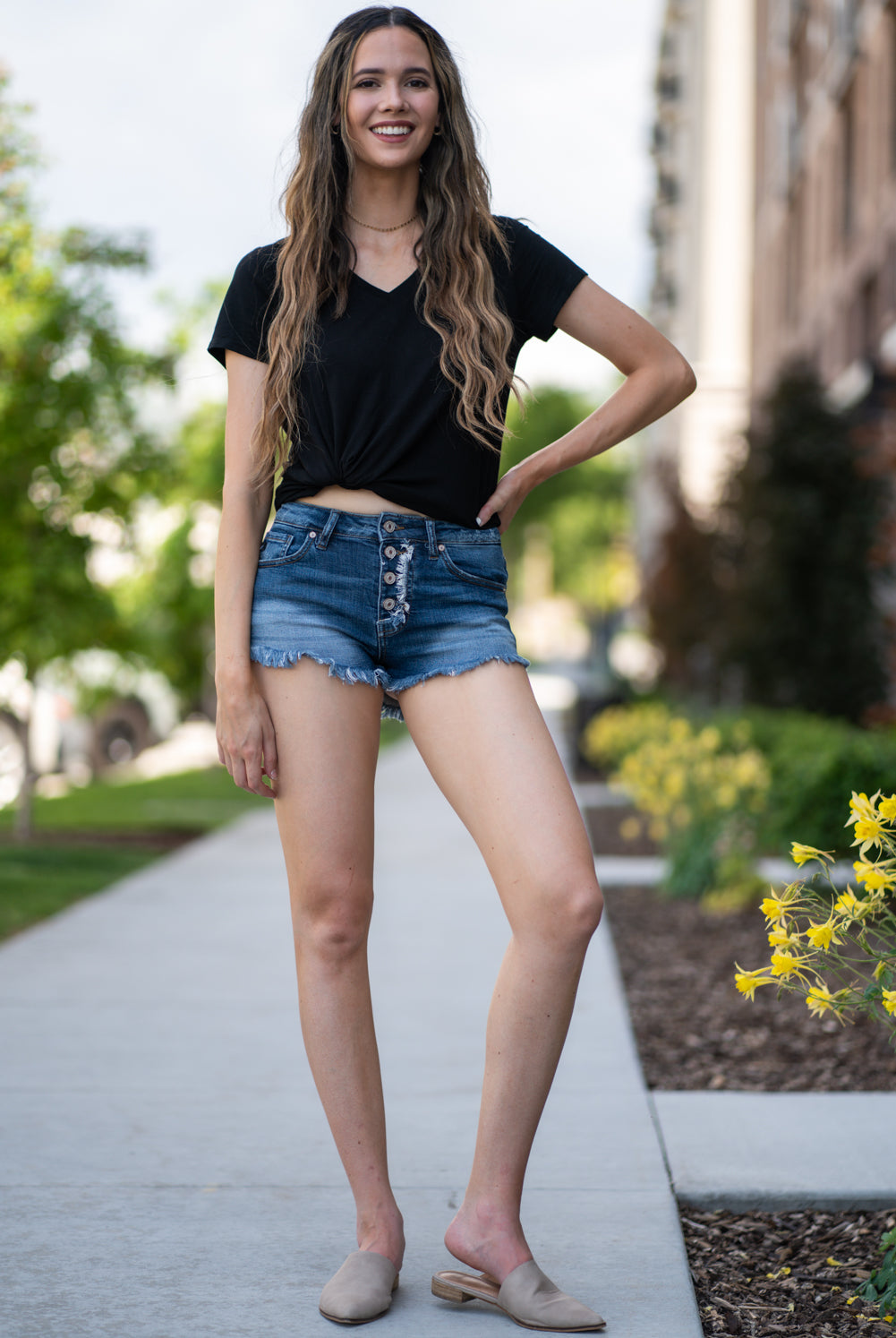 High Rise Shorts By Kan Can Collection: Summer 2020 Frayed Hem Shorts High Rise, 9.5" Front Rise Shorts, 2" Inseam Dark Wash 97% COTTON / 1% T-400 (POLYESTER) / 2% LYCRA Stitching: Classic Fly: Zipper Style #: KC8576D