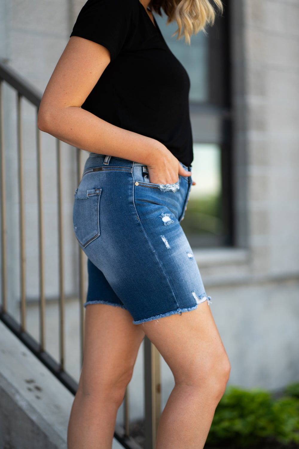 High Rise Boyfriend Shorts By Kan Can Collection: Summer 2020 Boyfriend Shorts High Rise waist, 10" Front Rise High Shorts, 7" Inseam Medium Wash Material: 95% COTTON / 4% POLYESTER / 1% LYCRA Stitching: Classic Fly: Exposed Button Fly Style #: KC8583M