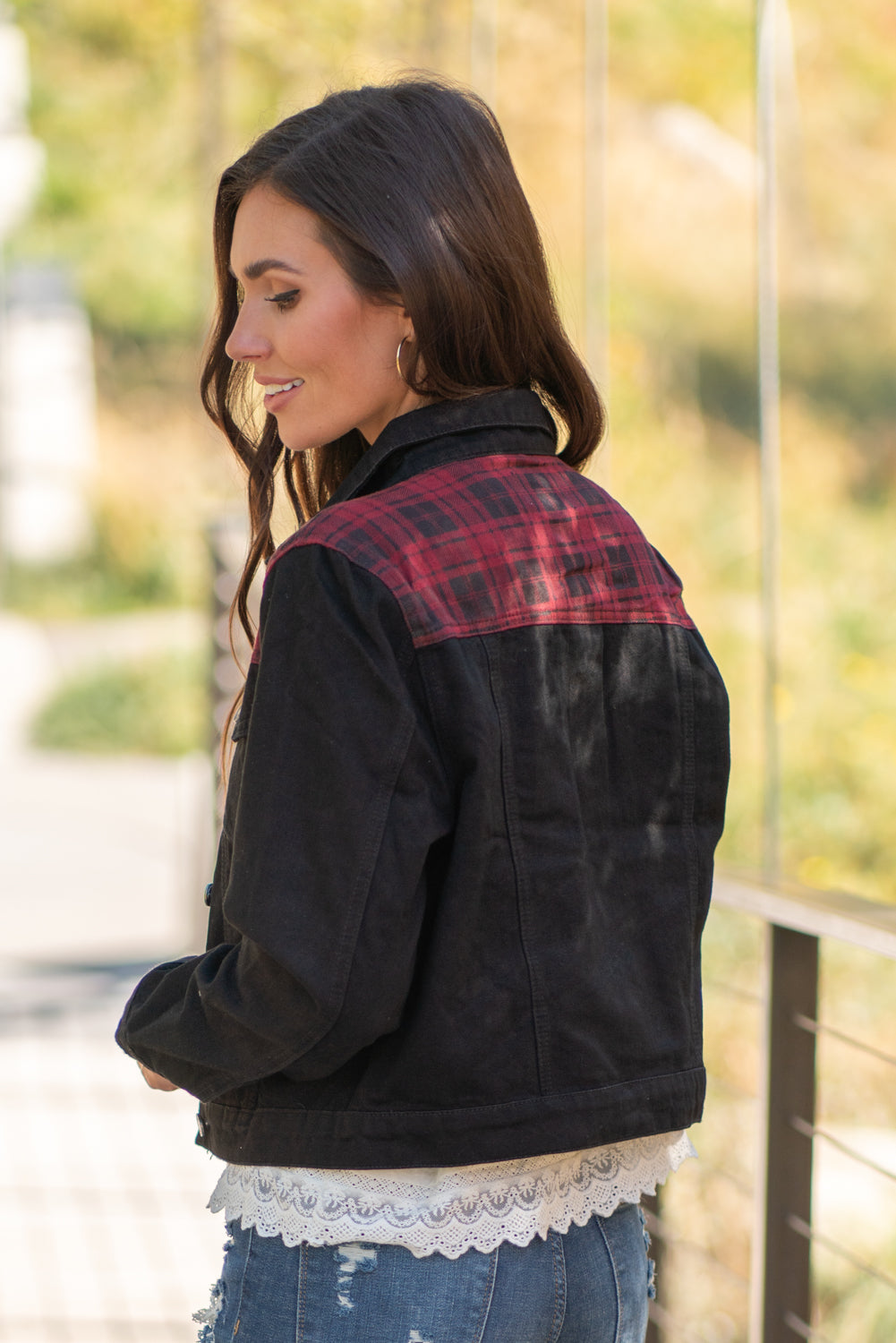 KanCan Jeans Collection: Fall 2020 Color: Buffalo Plaid Red, Black Cut: Half Fit Denim Jacket Material: 100% Cotton Stitching: Classic Style #: KC6293BK Contact us for any additional measurements or sizing. Chloe is 5’8" and 130 pounds. She wears a size 26 in jeans, a small top and 8.5 in shoes. She is wearing a size small in this jacket.