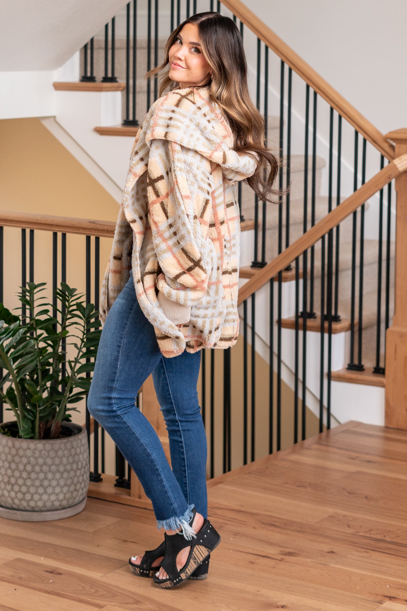 Hem & Thread   This is that cozy jacket you will throw on every day and go! One size fits most with an open neckline and long sleeves and side pockets.   Color: Cream Mix Neckline: Open  Sleeve: Long 100% POLYESTER Style #: 19378C-CreamMix